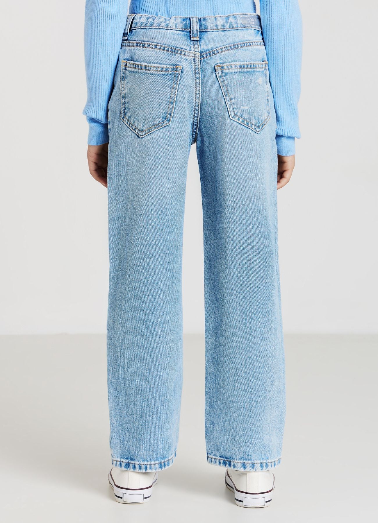 Jeans straight con strappi - Image 3
