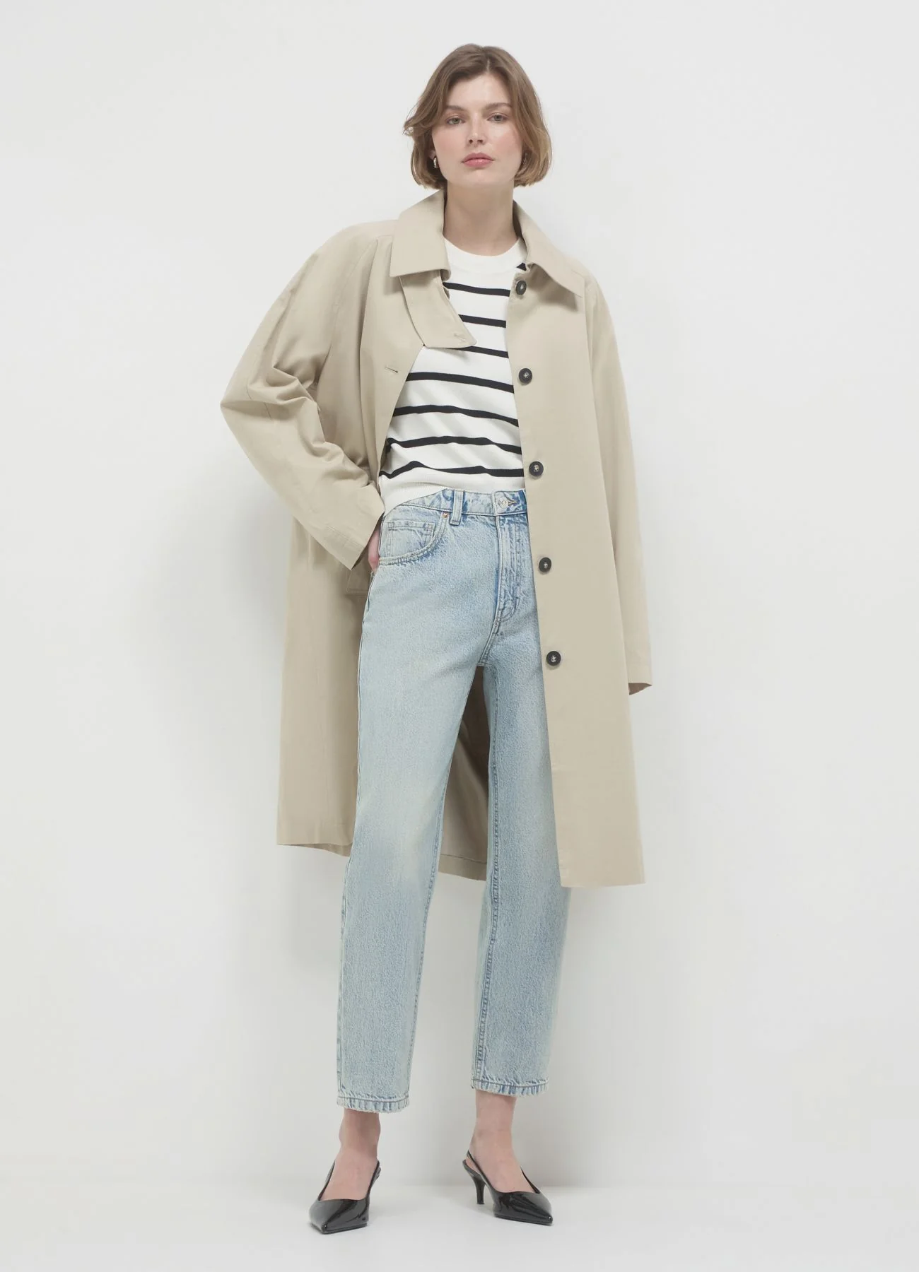 Jeans straight effetto sabbiato