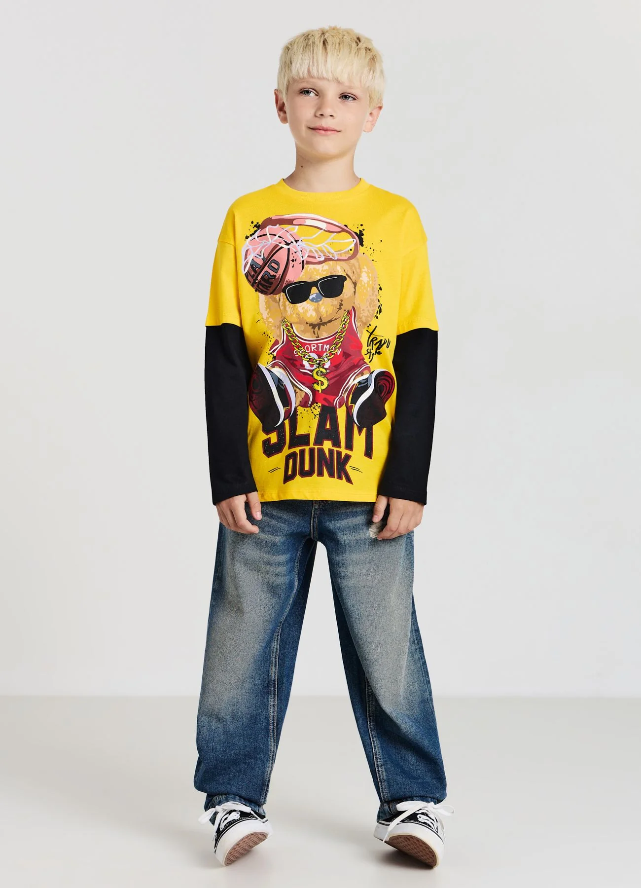 Jeans super baggy con strappi
