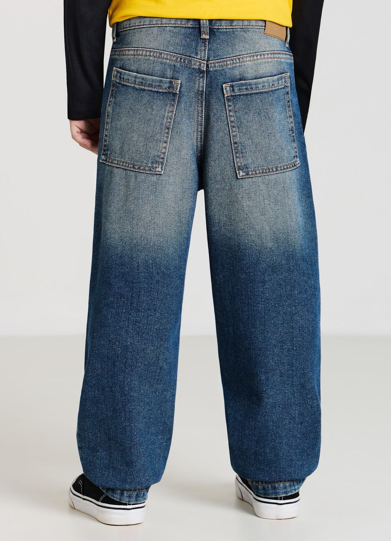 Jeans super baggy con strappi - Image 2