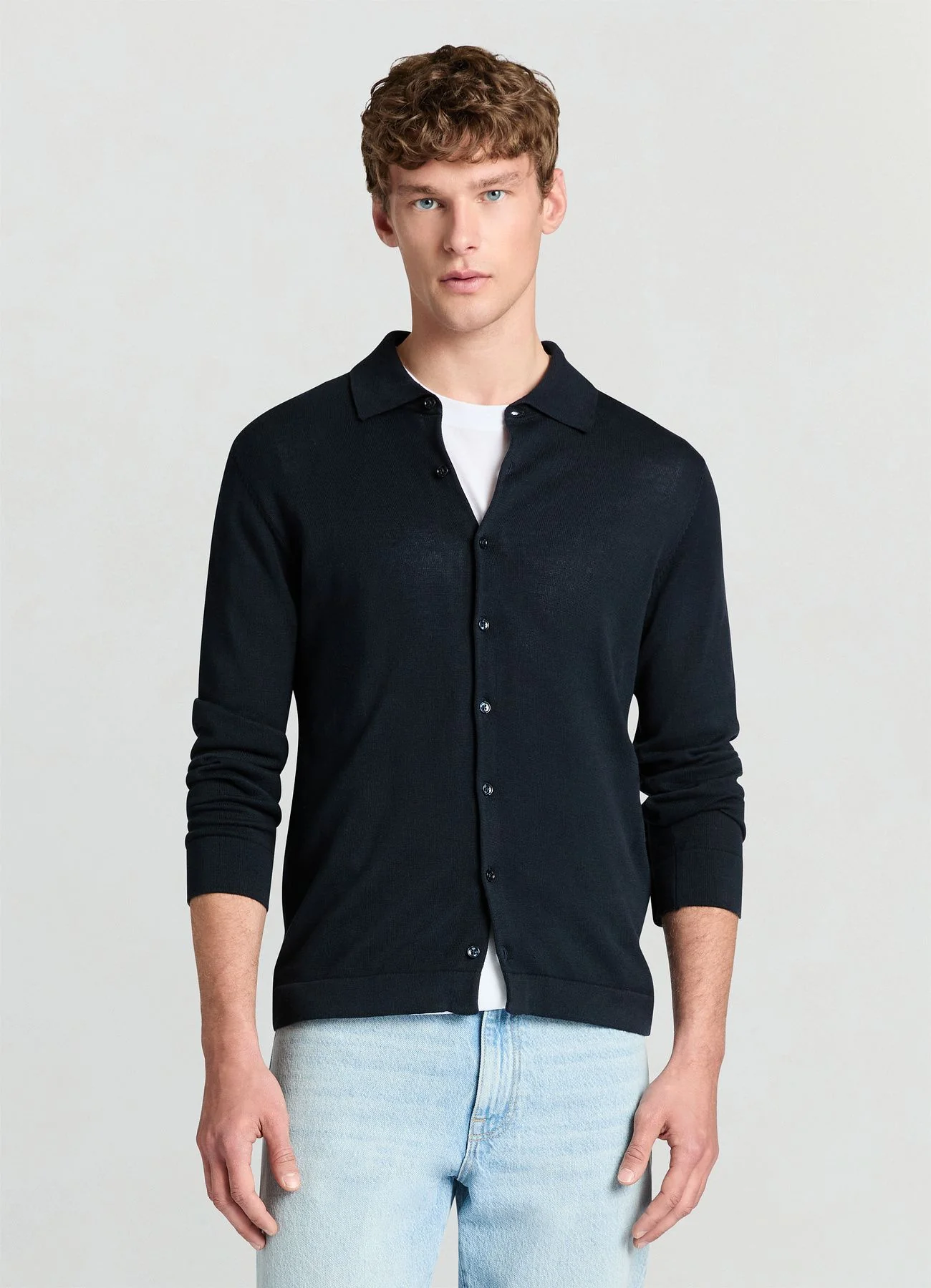 Maglia con bottoni e colletto - Image 2