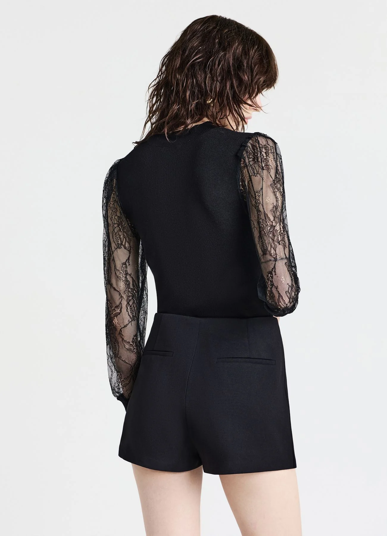 Maglia con maniche in pizzo