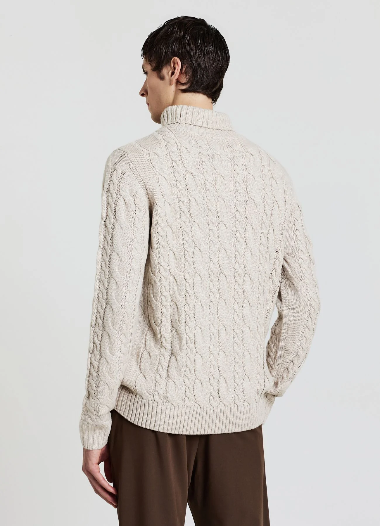 Maglione dolcevita con trecce - Image 3