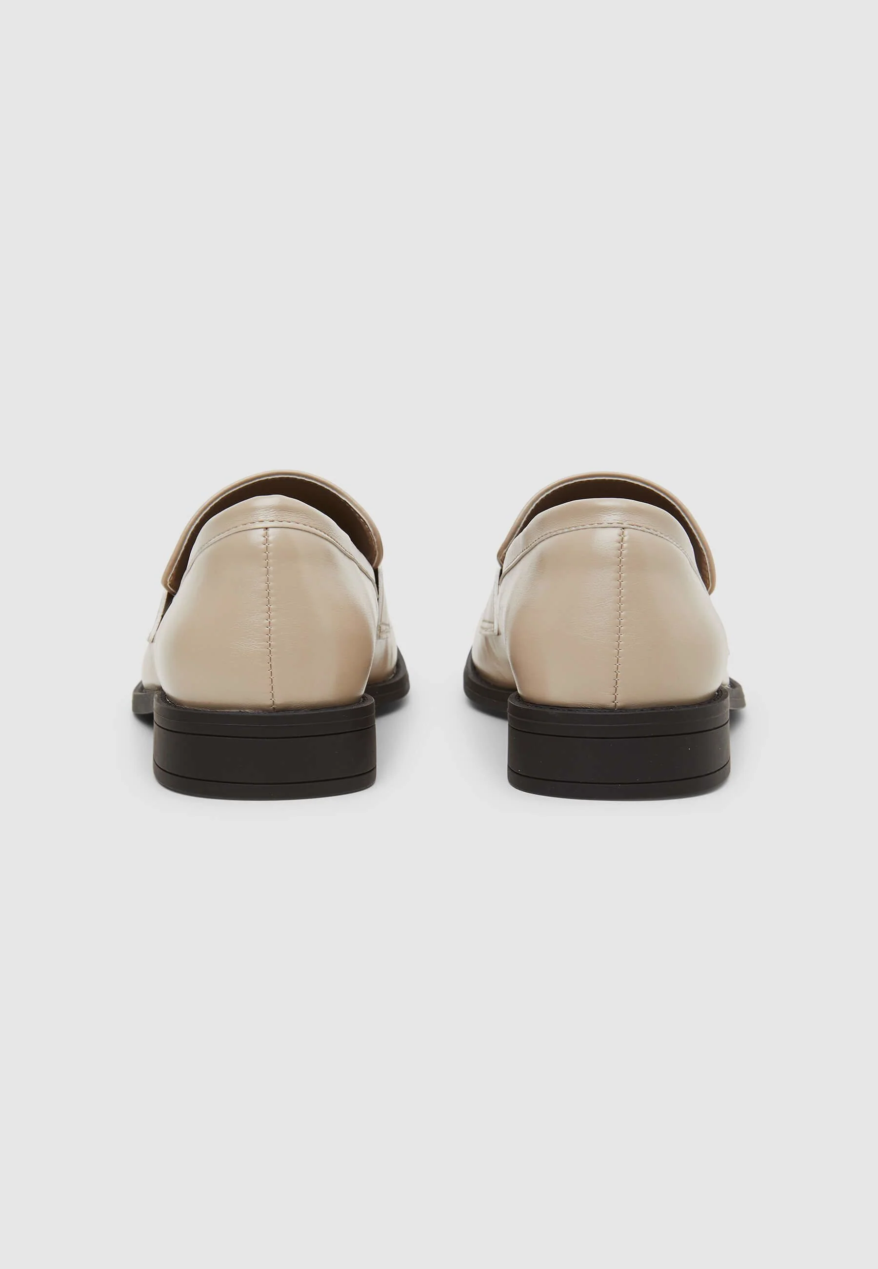 Mocassino slim con nappine - Image 5