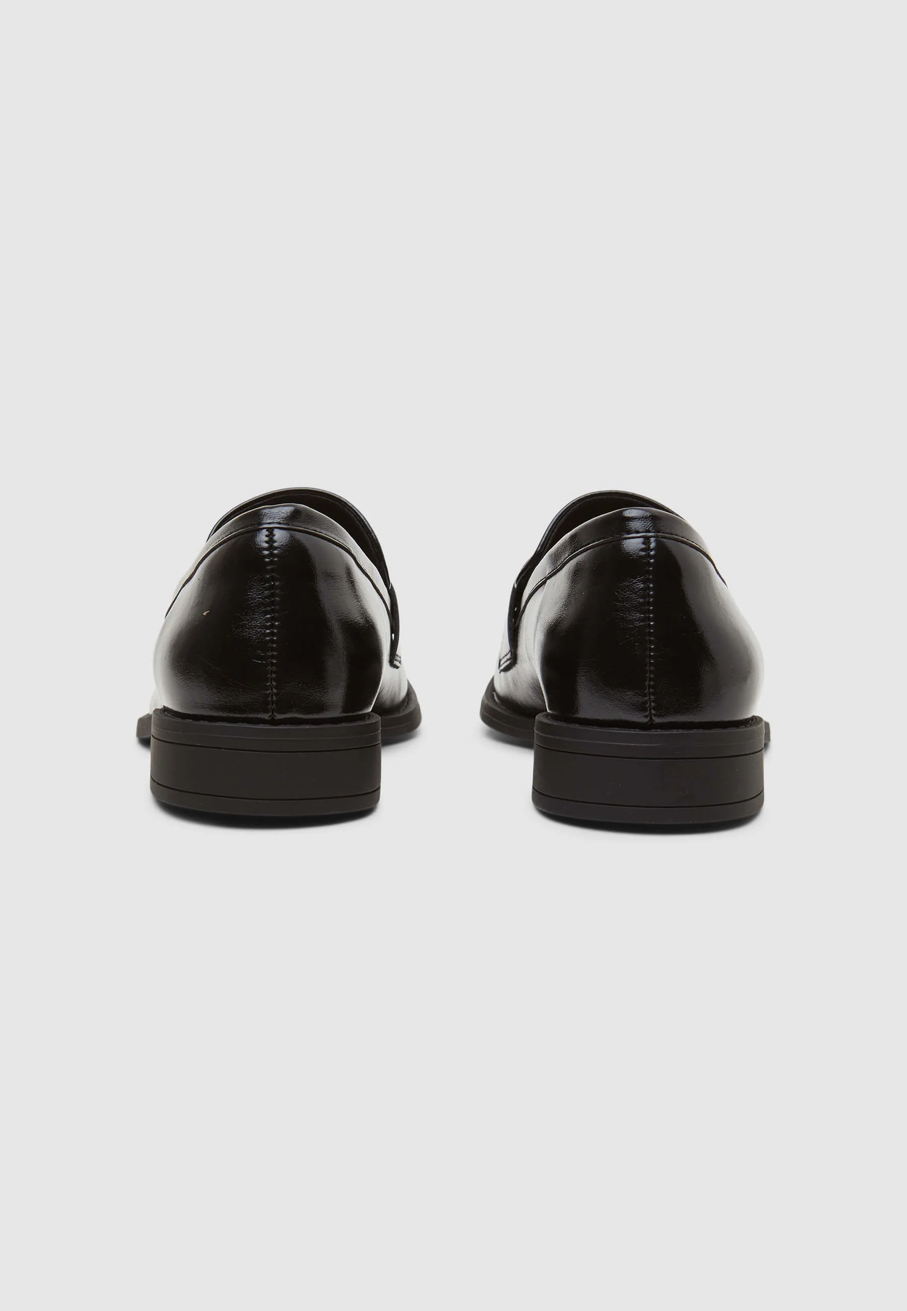 Mocassino slim con nappine - Image 4