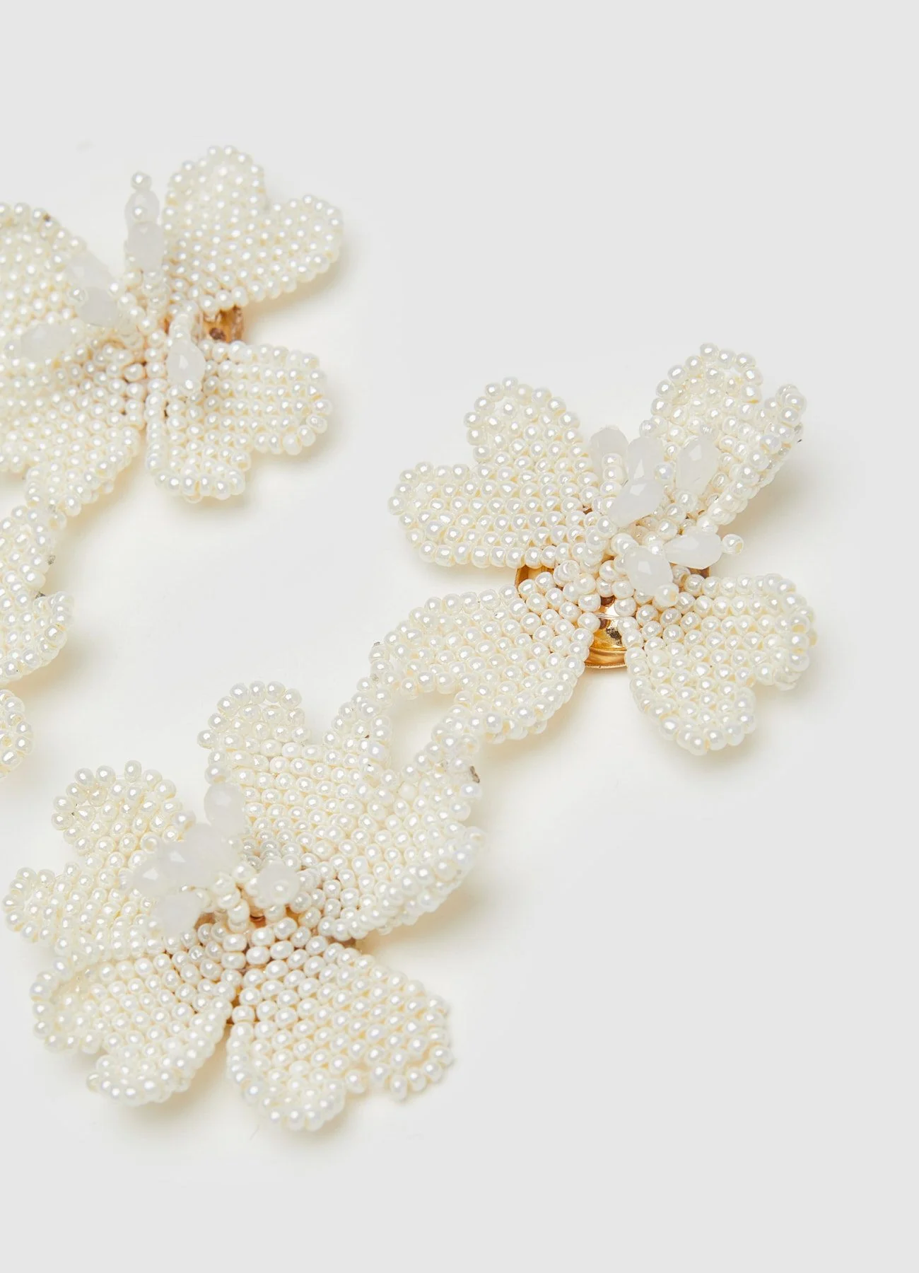 Orecchini pendenti con fiori di perline - Image 4