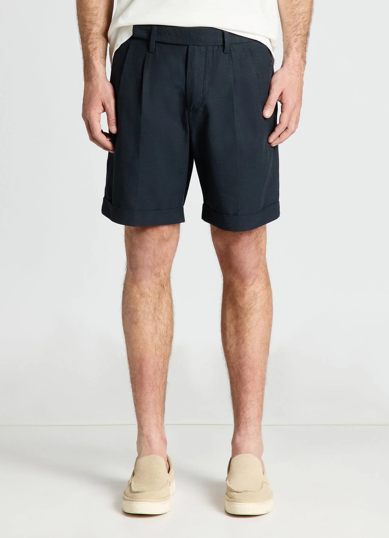 Pantaloncini bermuda con doppie pinces - Image 2