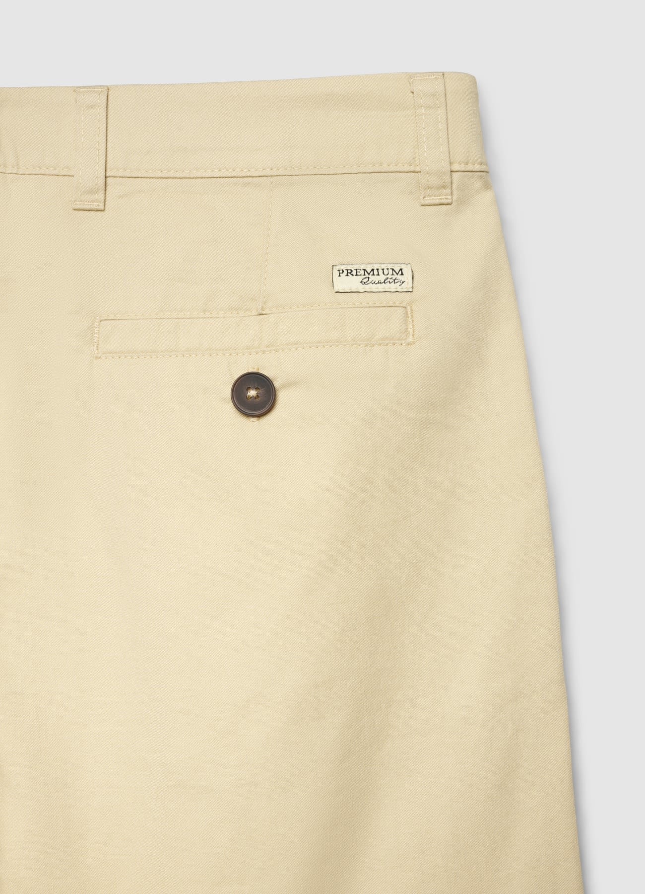 Pantaloncini chino con tinta unita - Image 3