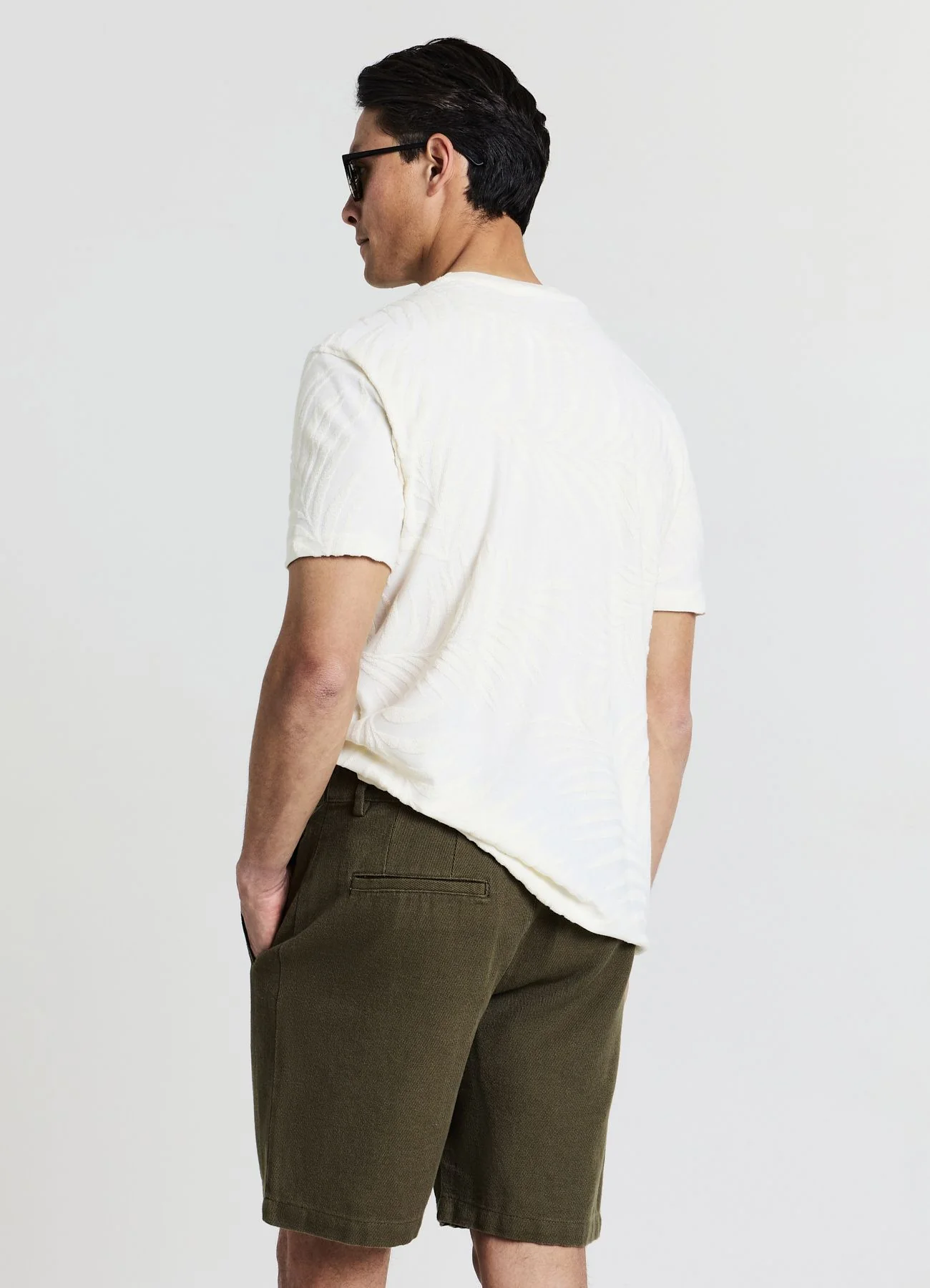 Pantaloncini chino tasche ricamo - Image 3