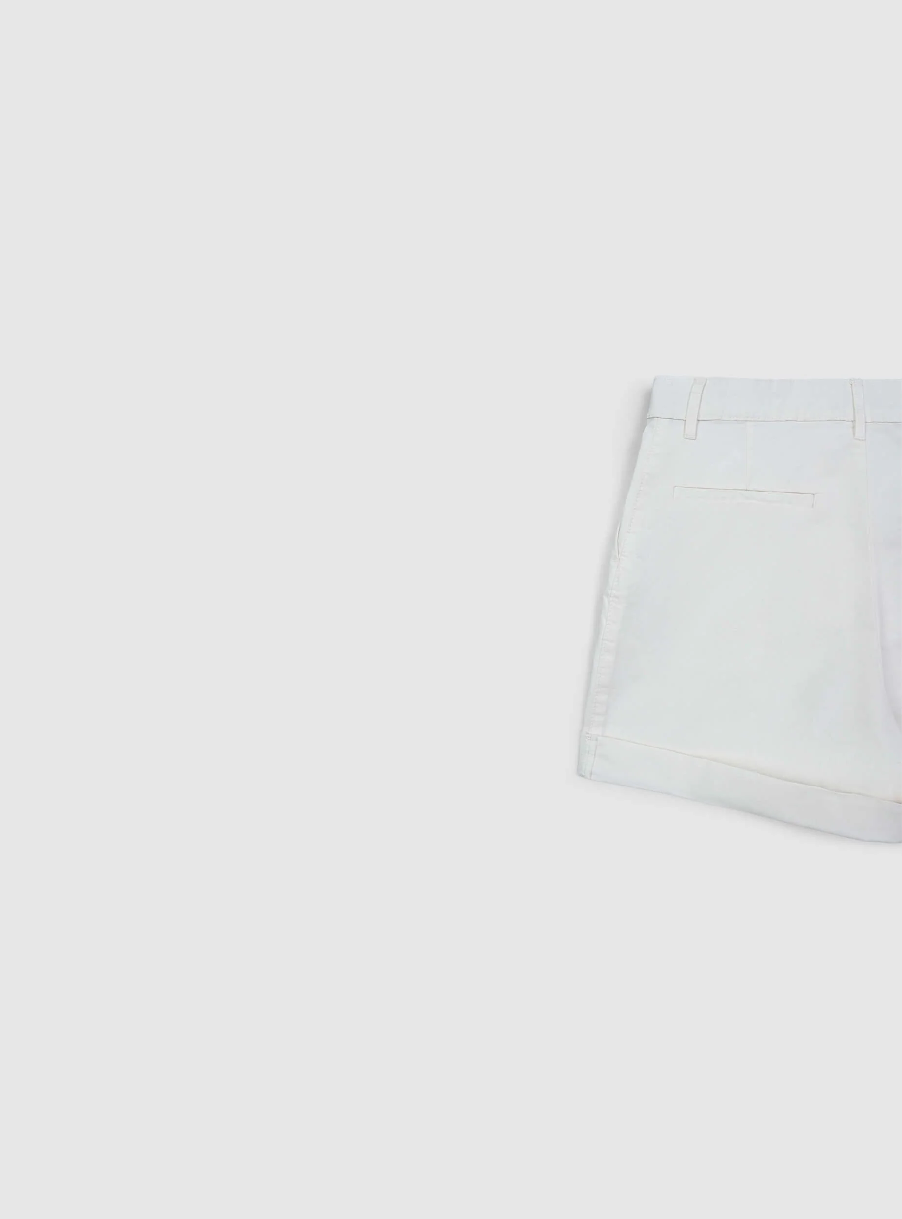 Pantaloncini chino tinta unita - Image 6