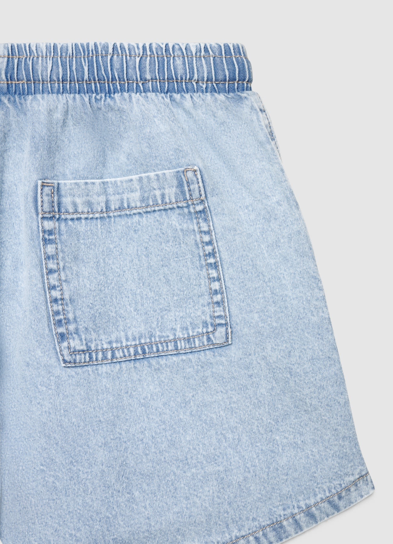 Pantaloncini jeans con coulisse e vita elasticizzata - Image 3