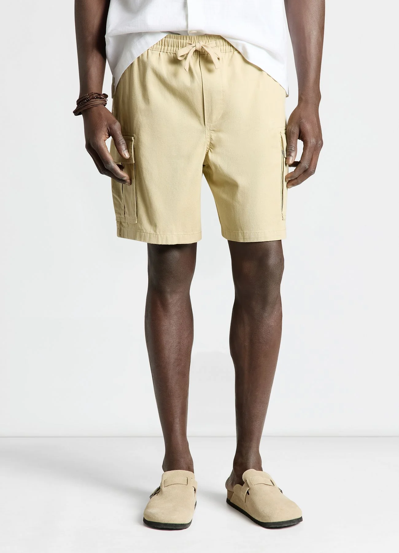 Pantaloncini jogger con tasche cargo - Image 3