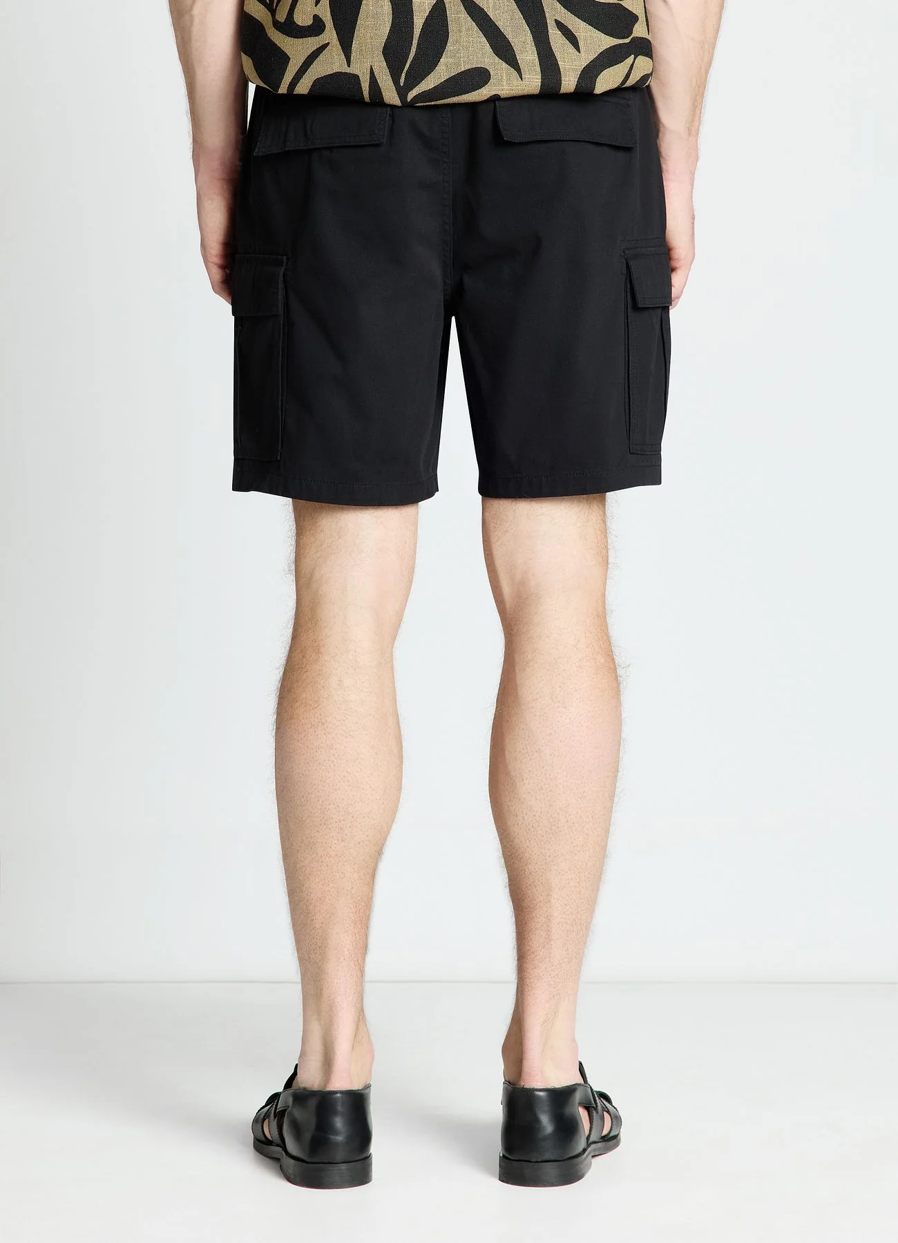 Pantaloncini jogger con tasche cargo - Image 2