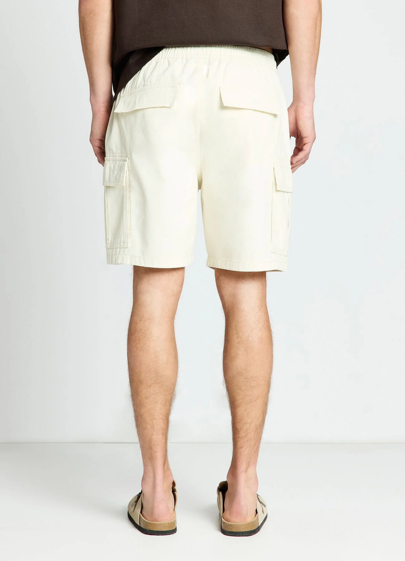 Pantaloncini jogger con tasche cargo - Image 2