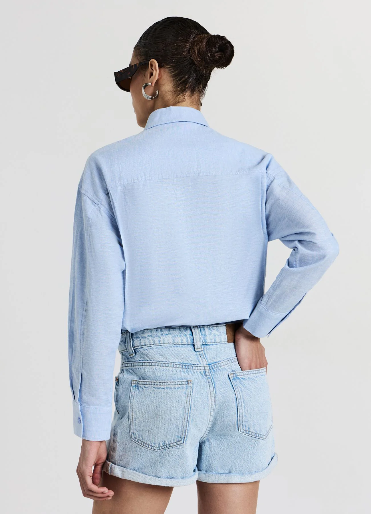 Pantaloncini mom con risvolto