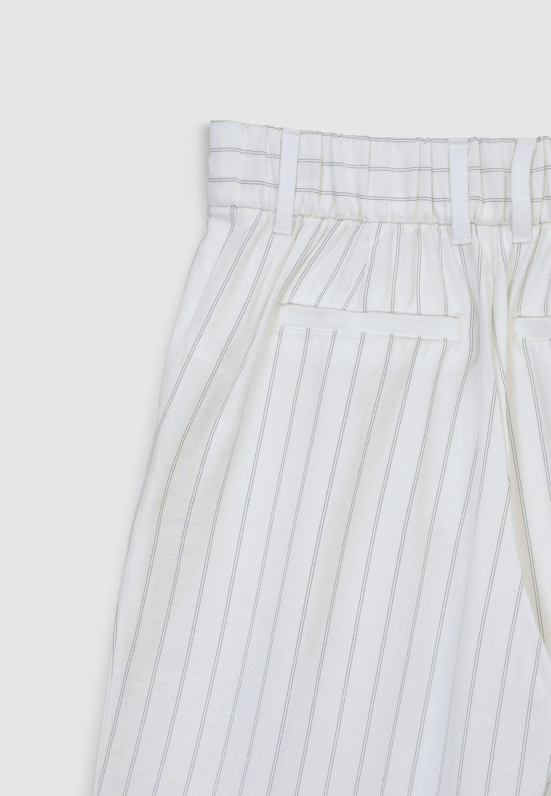 Pantalone classico a righe con risvolto - Image 6