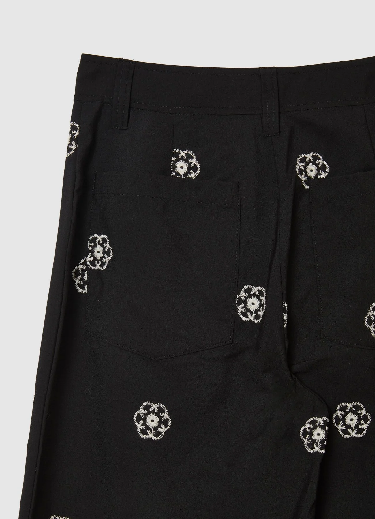 Pantalone culotte con ricami - Image 4