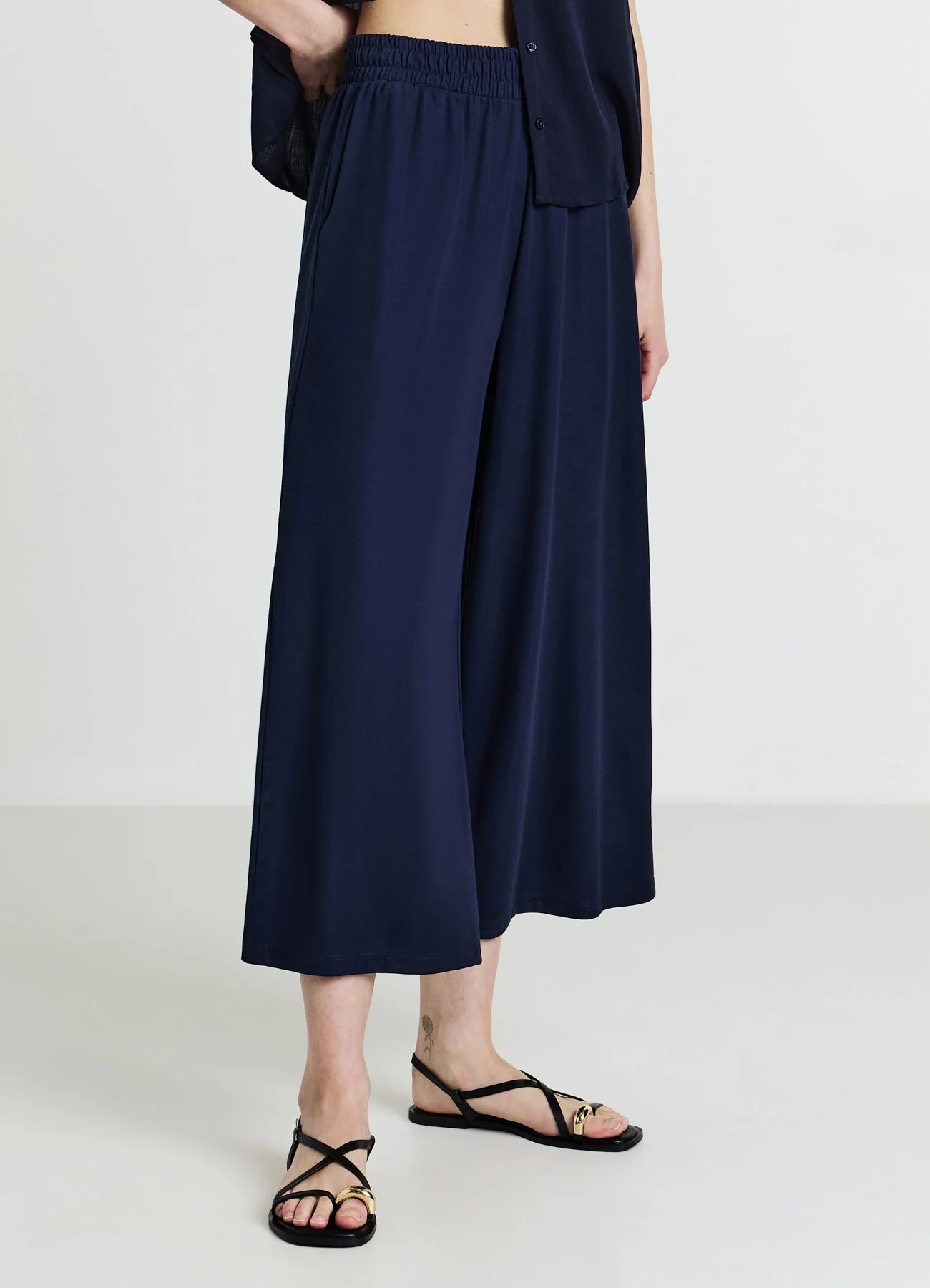 Pantalone ginnico crop - Image 3