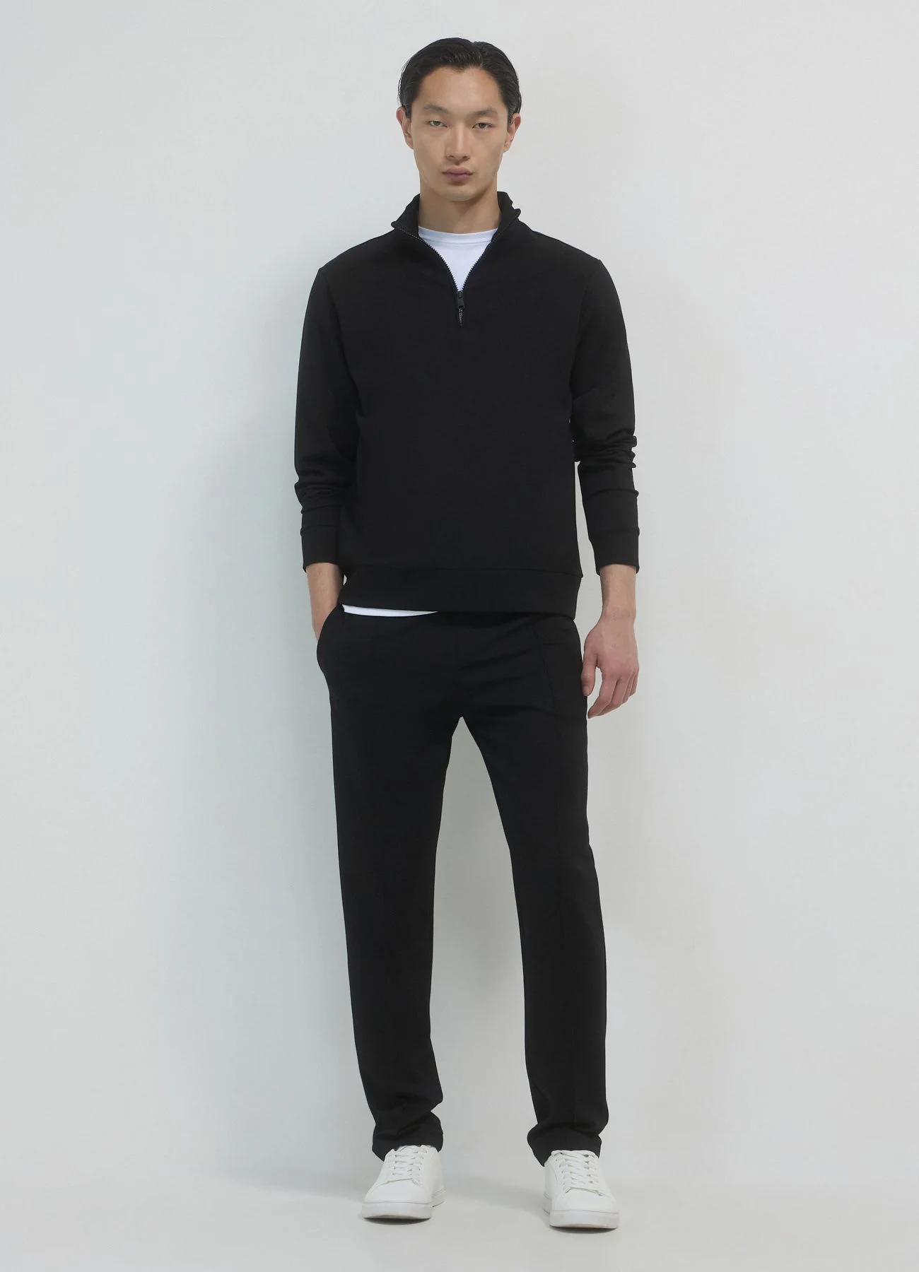 Pantalone ginnico in punto Milano
