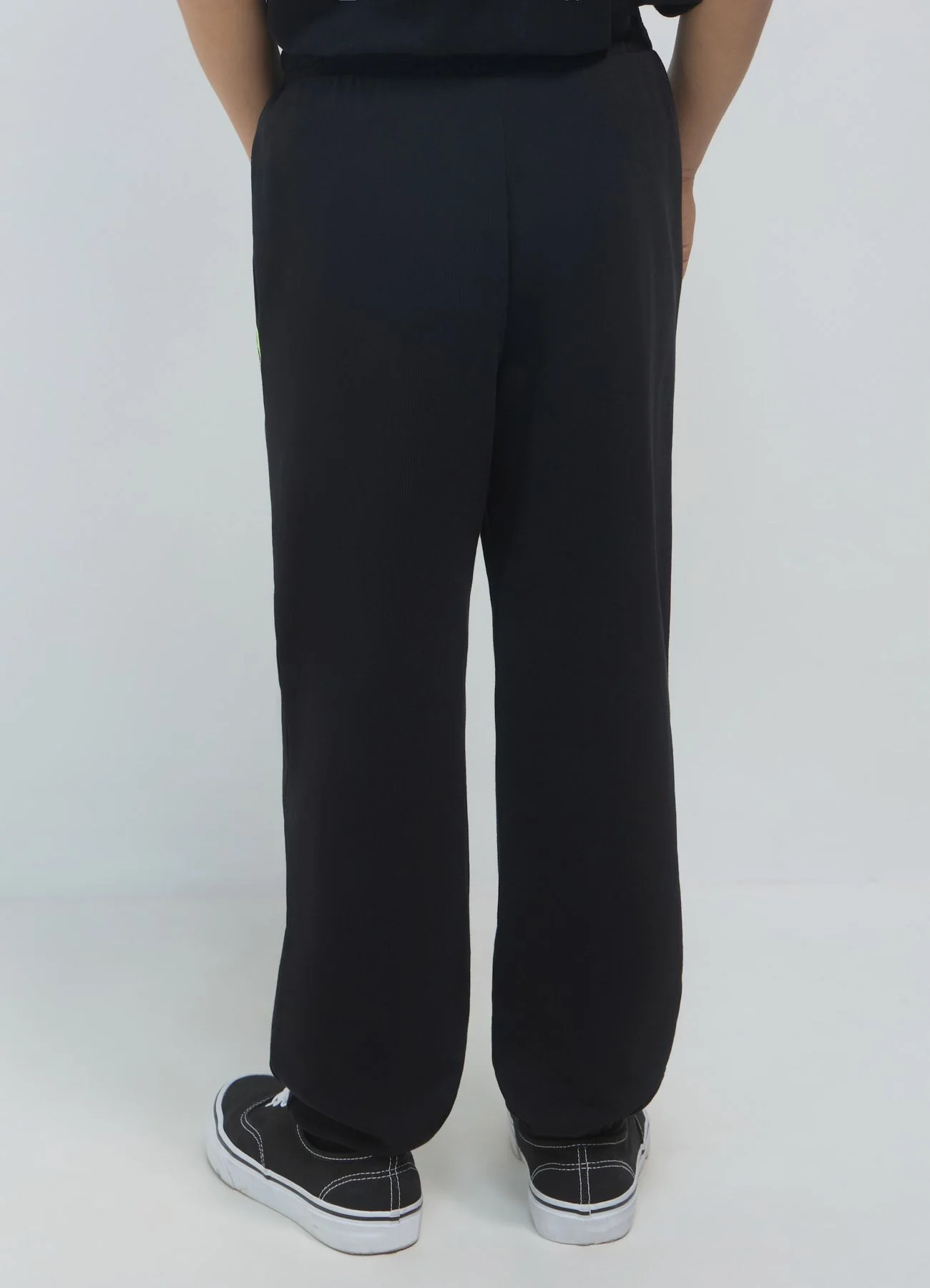 Pantalone ginnico stampe graffiti oversize