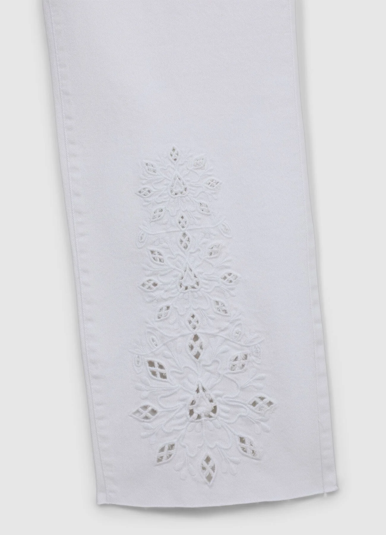 Pantalone straight con ricami - Image 5
