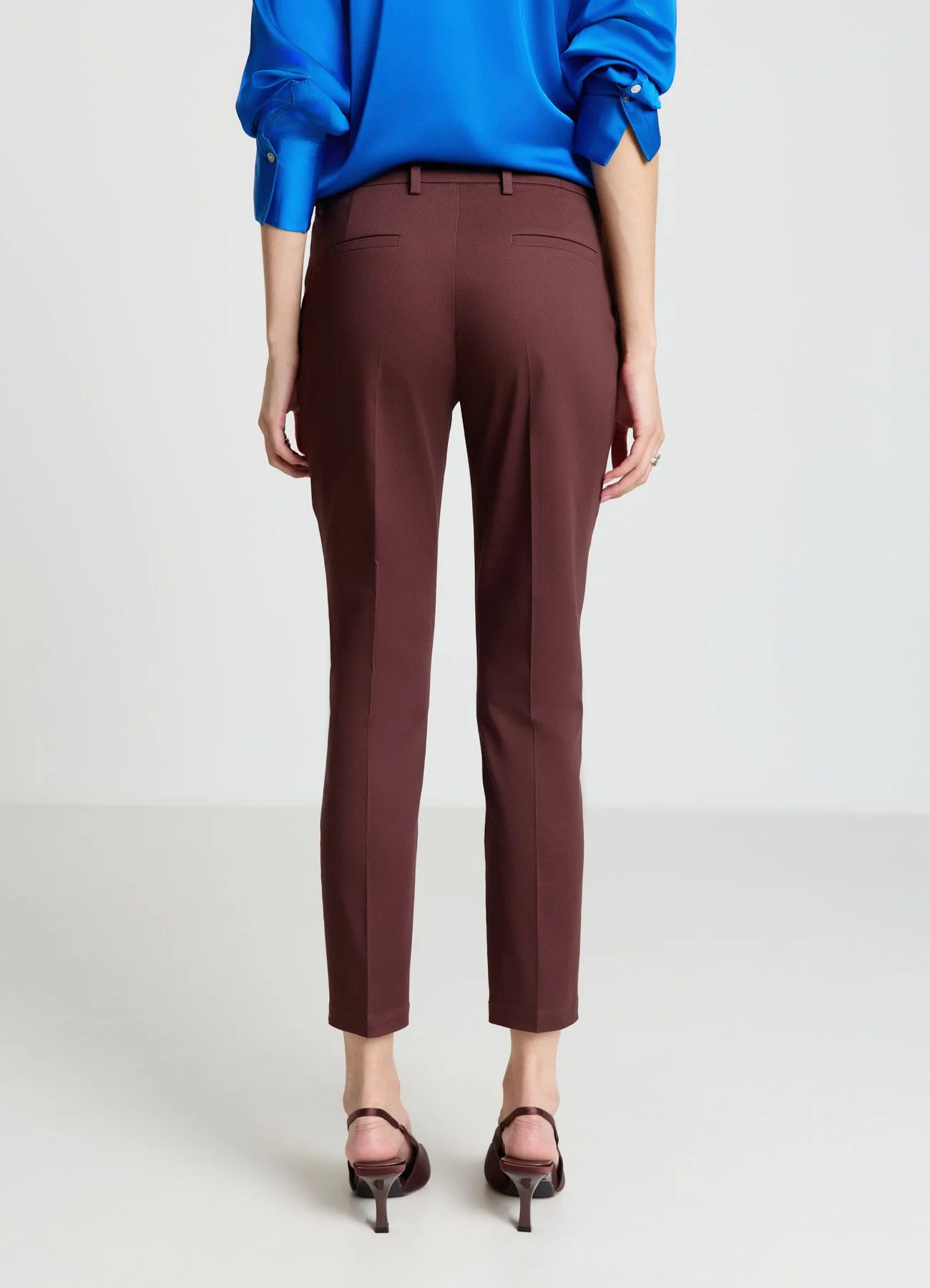 Pantaloni a sigaretta in rasatello di cotone