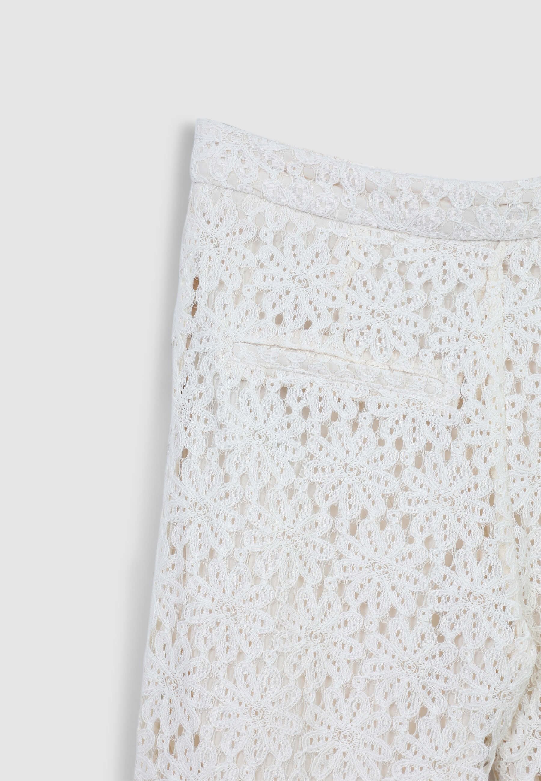Pantaloni a zampa tessuto macramè - Image 5