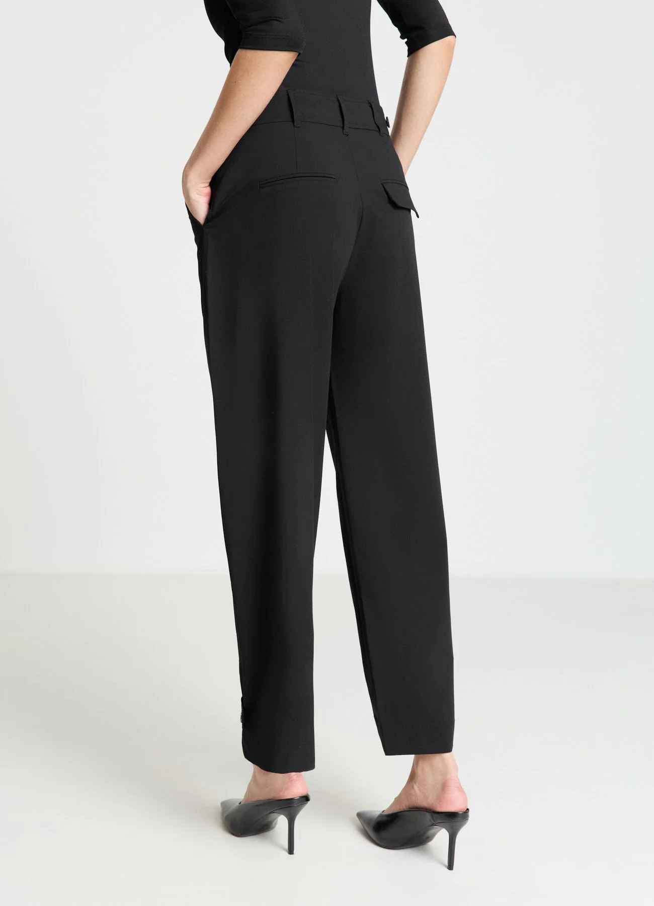 Pantaloni balloon con alamari