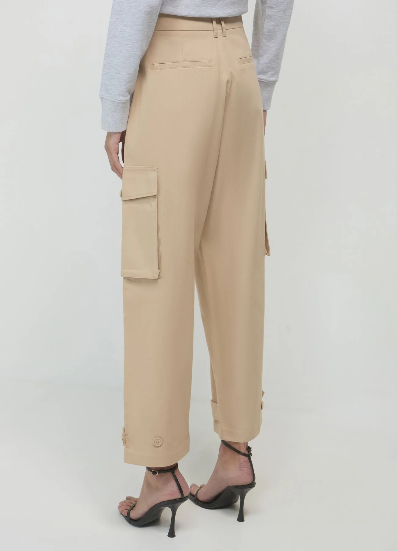 Pantaloni cargo con pinces - Image 3