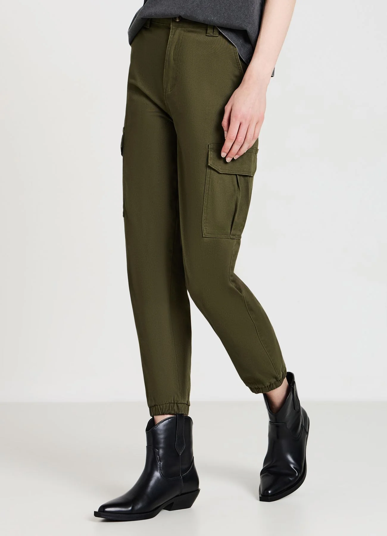 Pantaloni cargo in cotone - Image 3