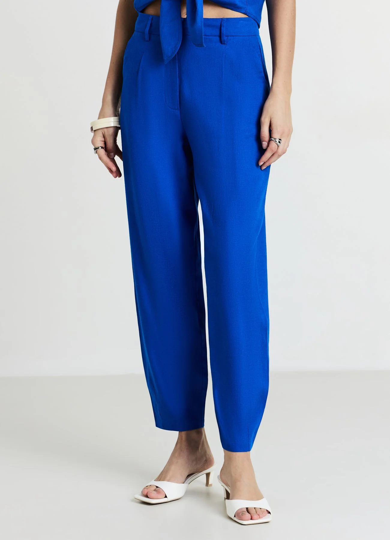 Pantaloni carrot fit
