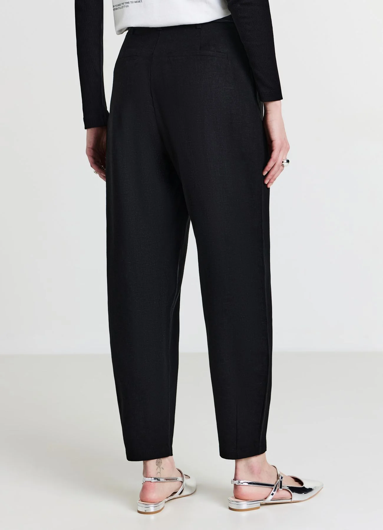Pantaloni carrot fit