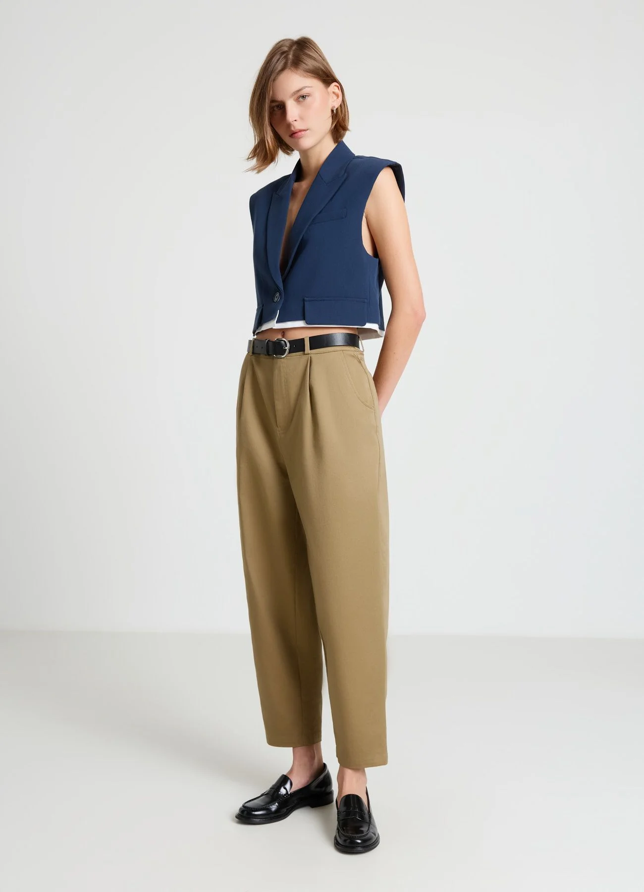 Pantaloni carrot in cotone rasatello - Image 3
