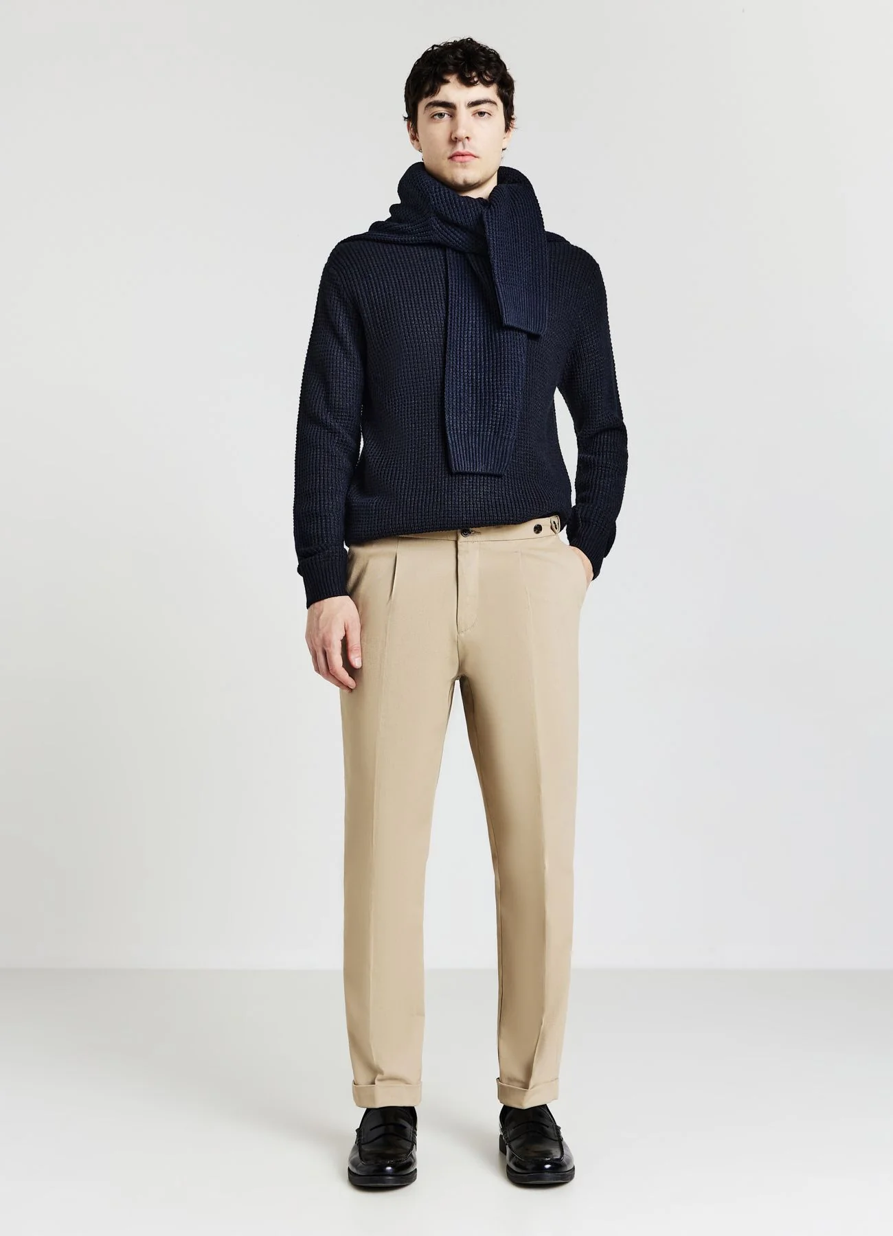 Pantaloni chino con bottoni - Image 2