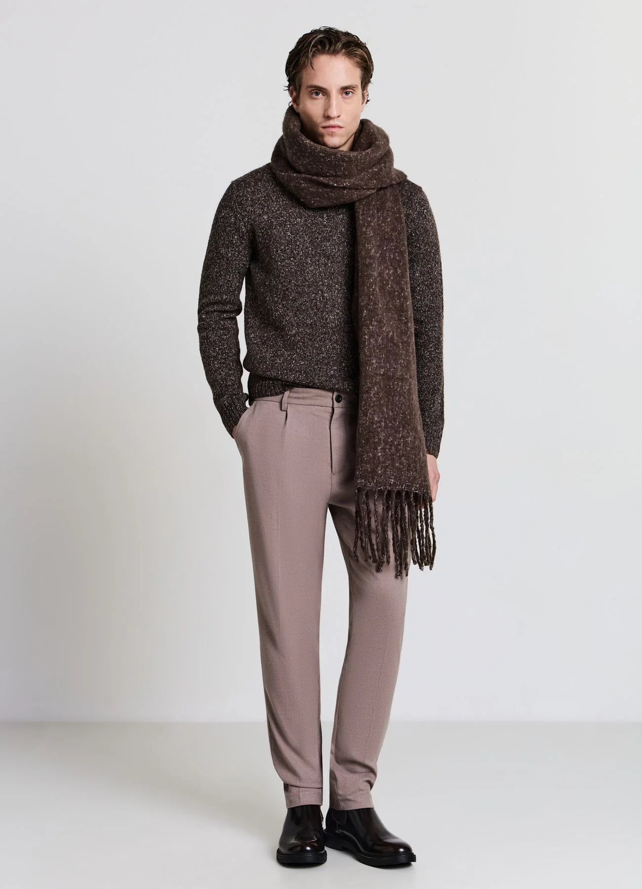 Pantaloni chino elastico in vita