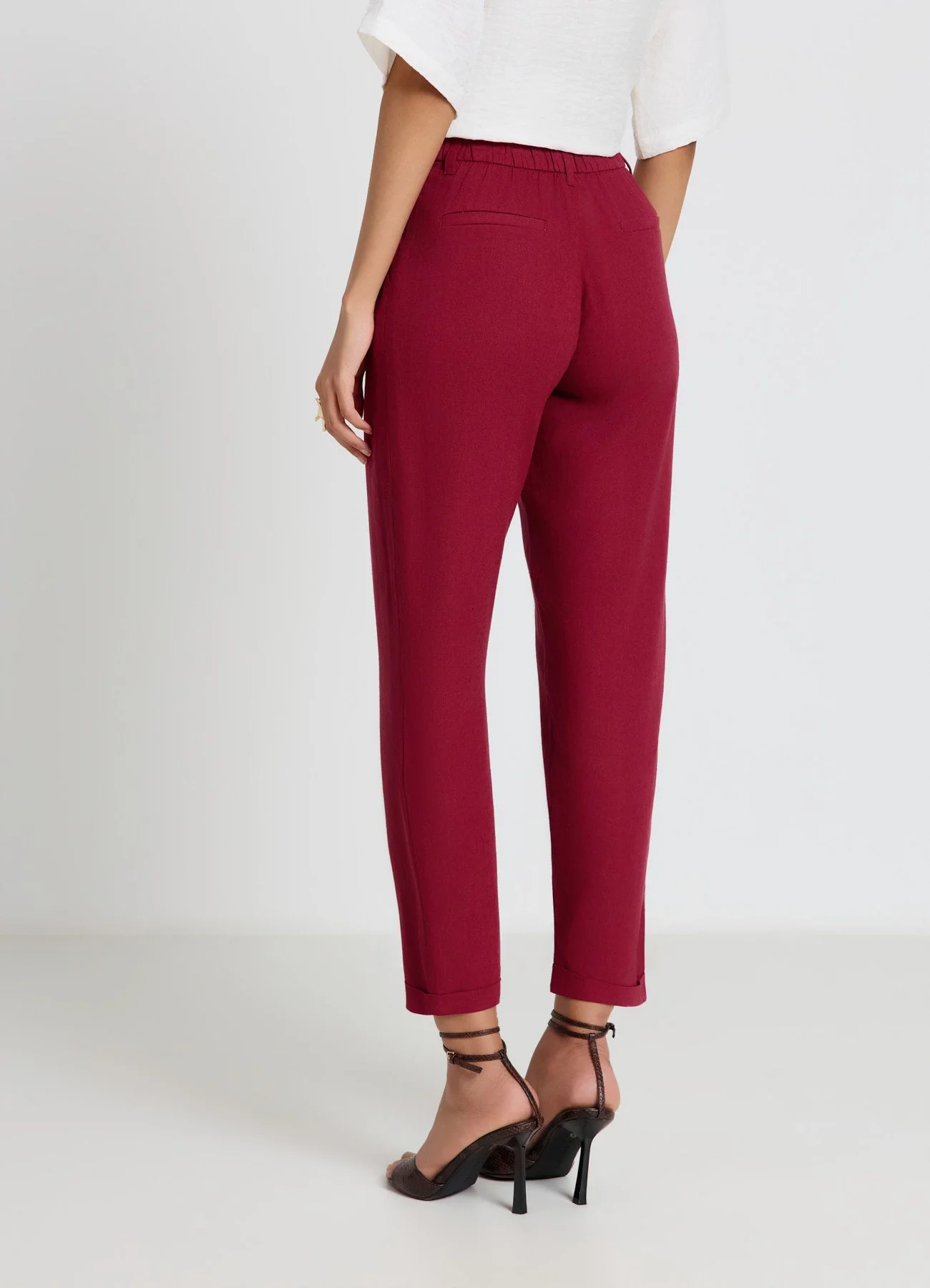 Pantaloni con pince in misto lino - Image 2