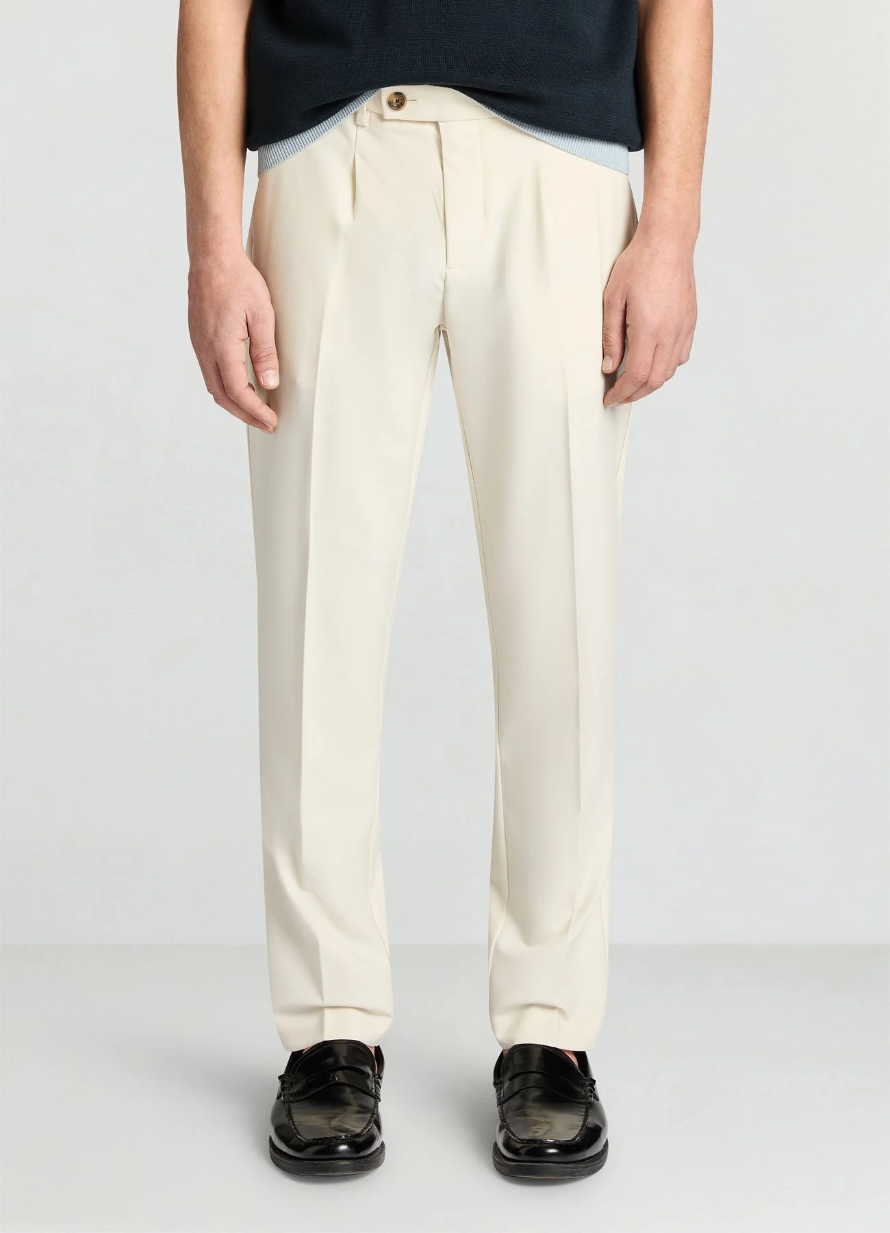Pantaloni con pinces e tasche americane - Image 2