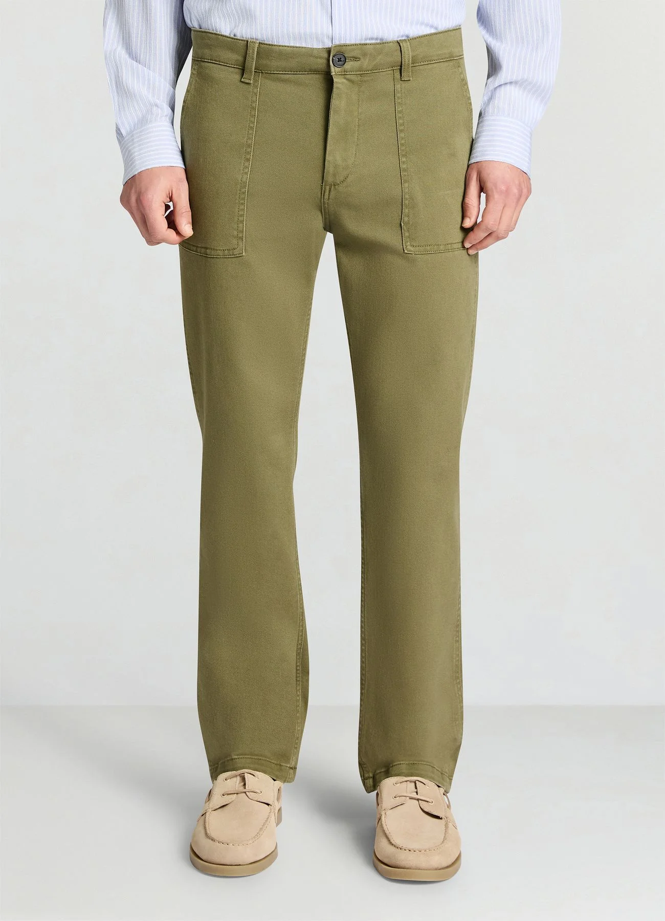 Pantaloni con tasche applicate