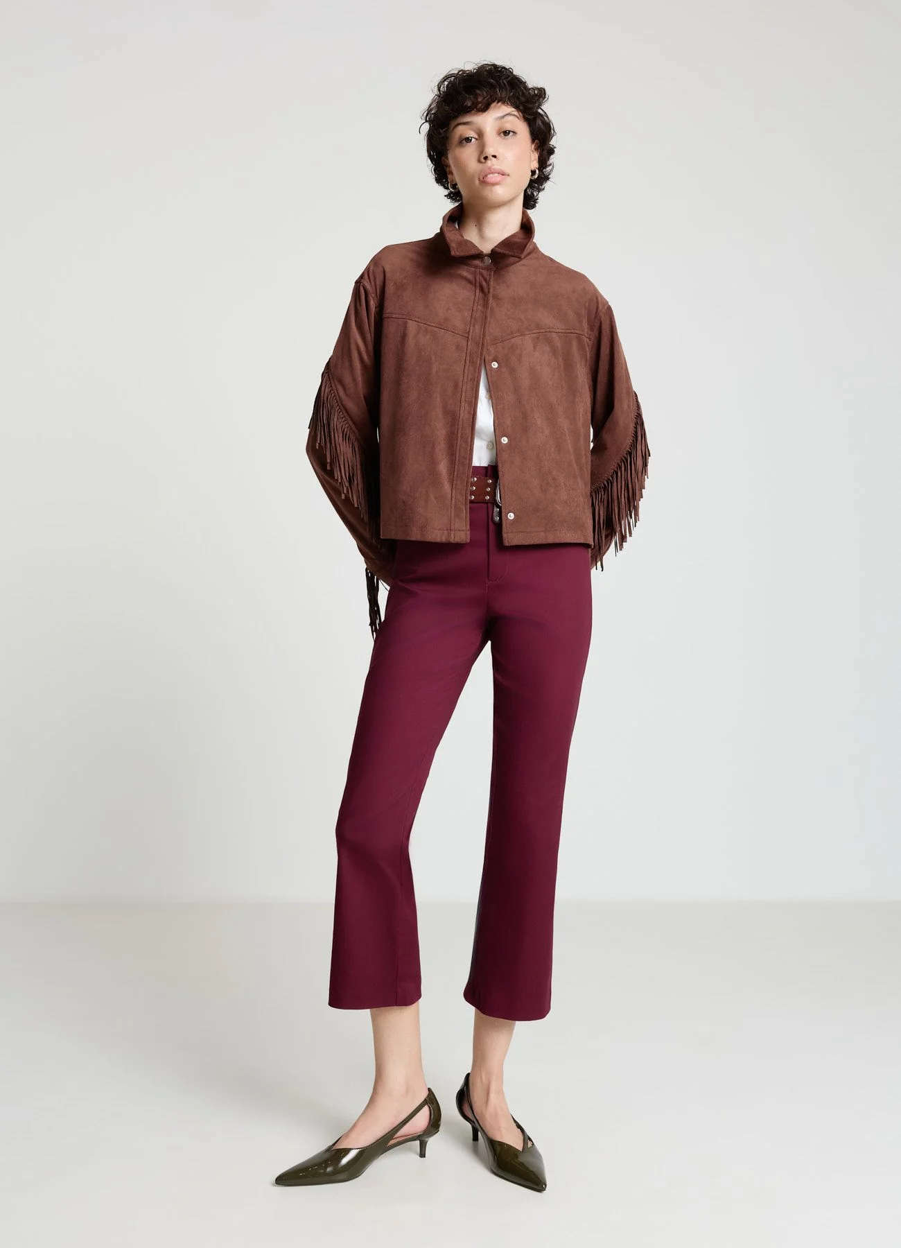 Pantaloni cropped flare tinta unita