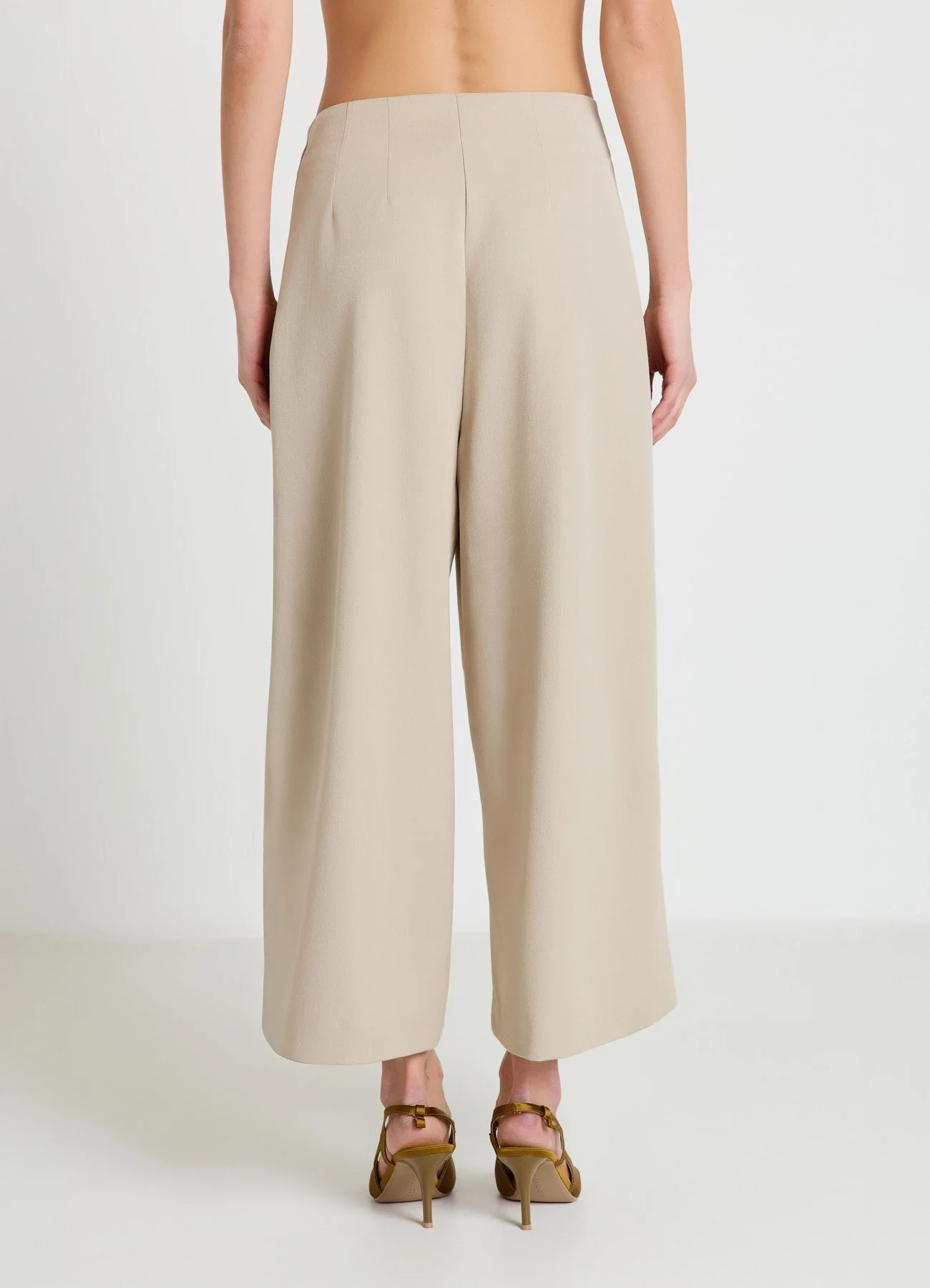 Pantaloni culotte con pieghe