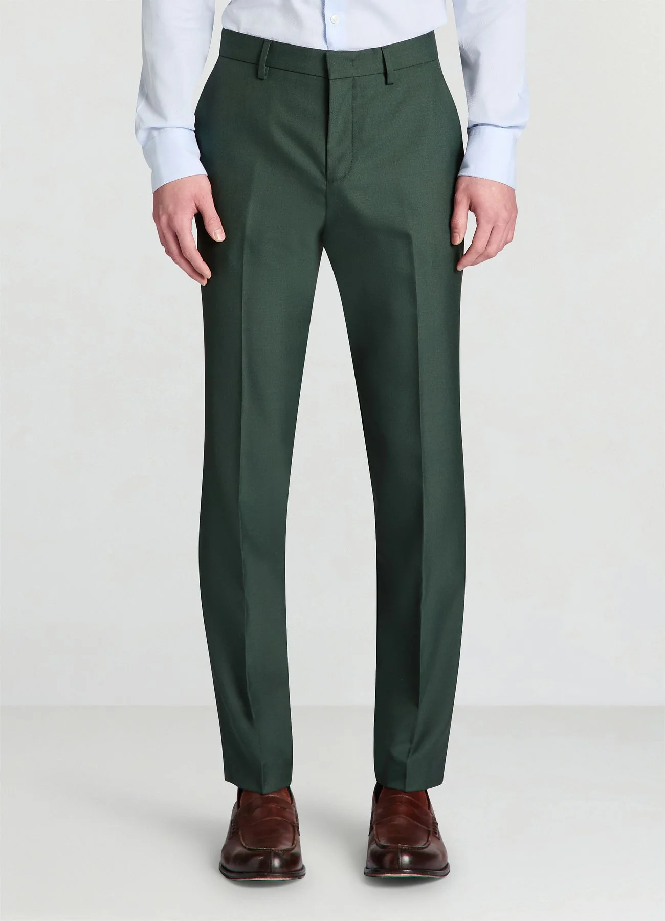 Pantaloni eleganti con piega