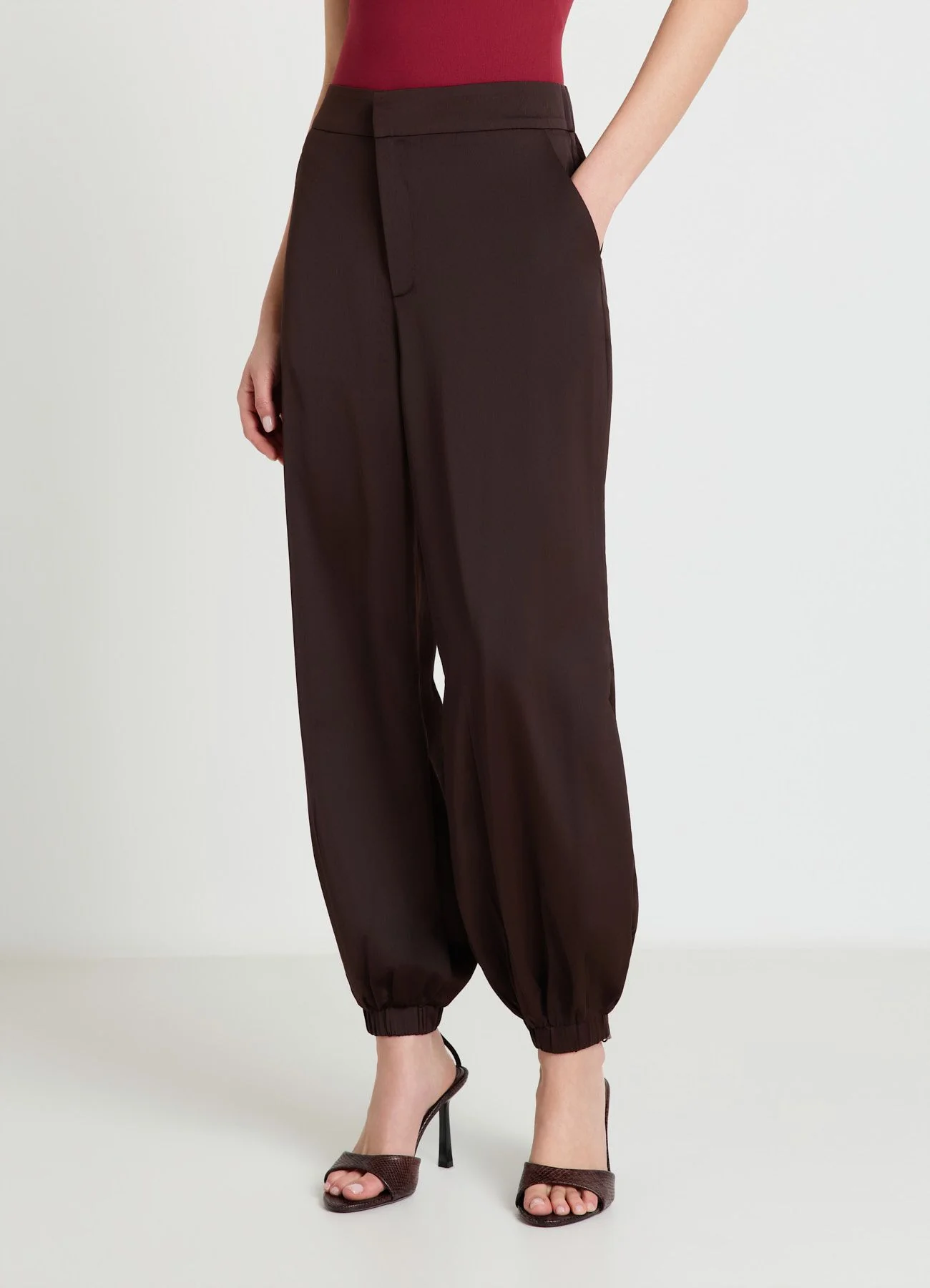 Pantaloni jogger con vita elasticizzata - Image 2
