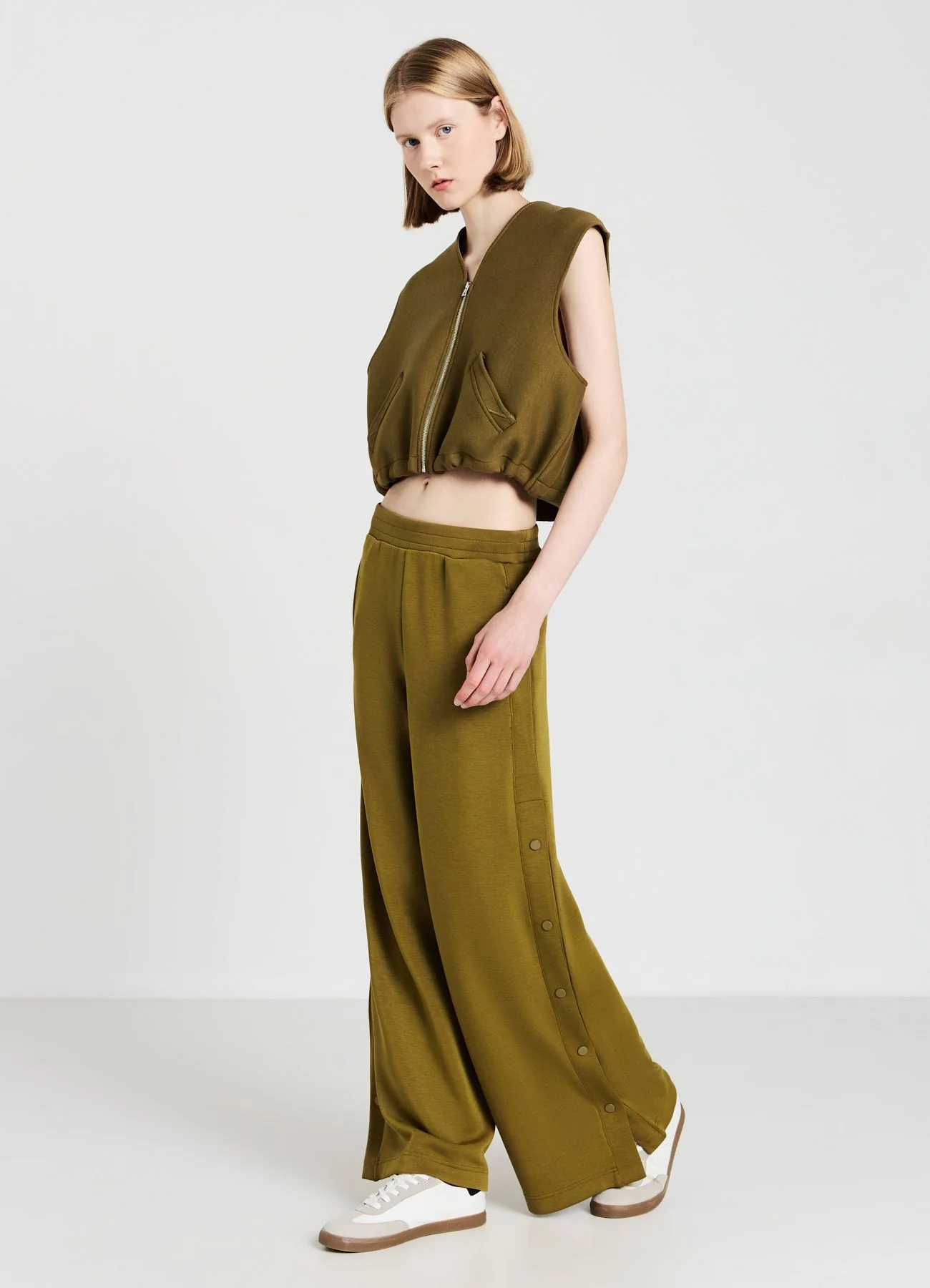 Pantaloni palazzo con bottoni laterali - Image 3
