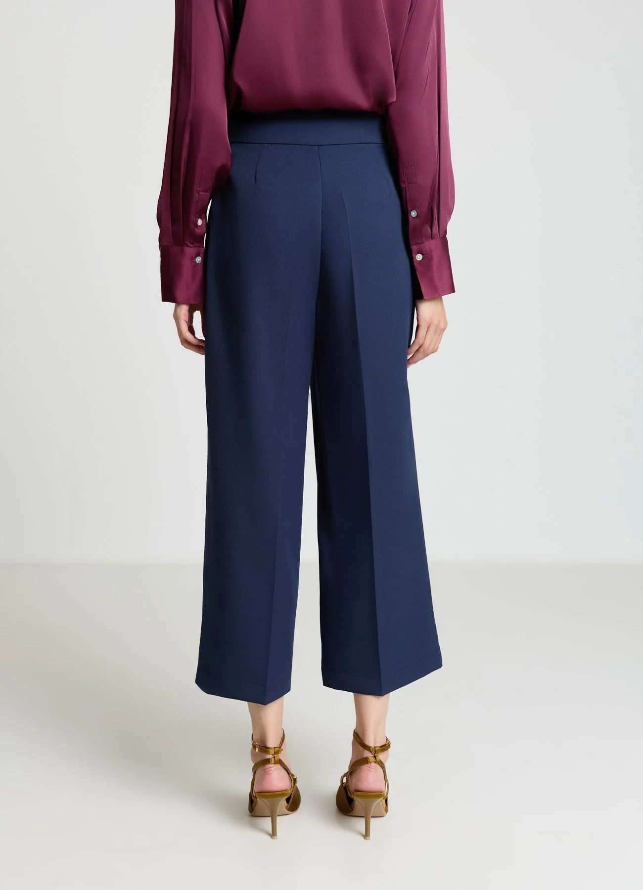 Pantaloni palazzo cropped tinta unita - Image 2