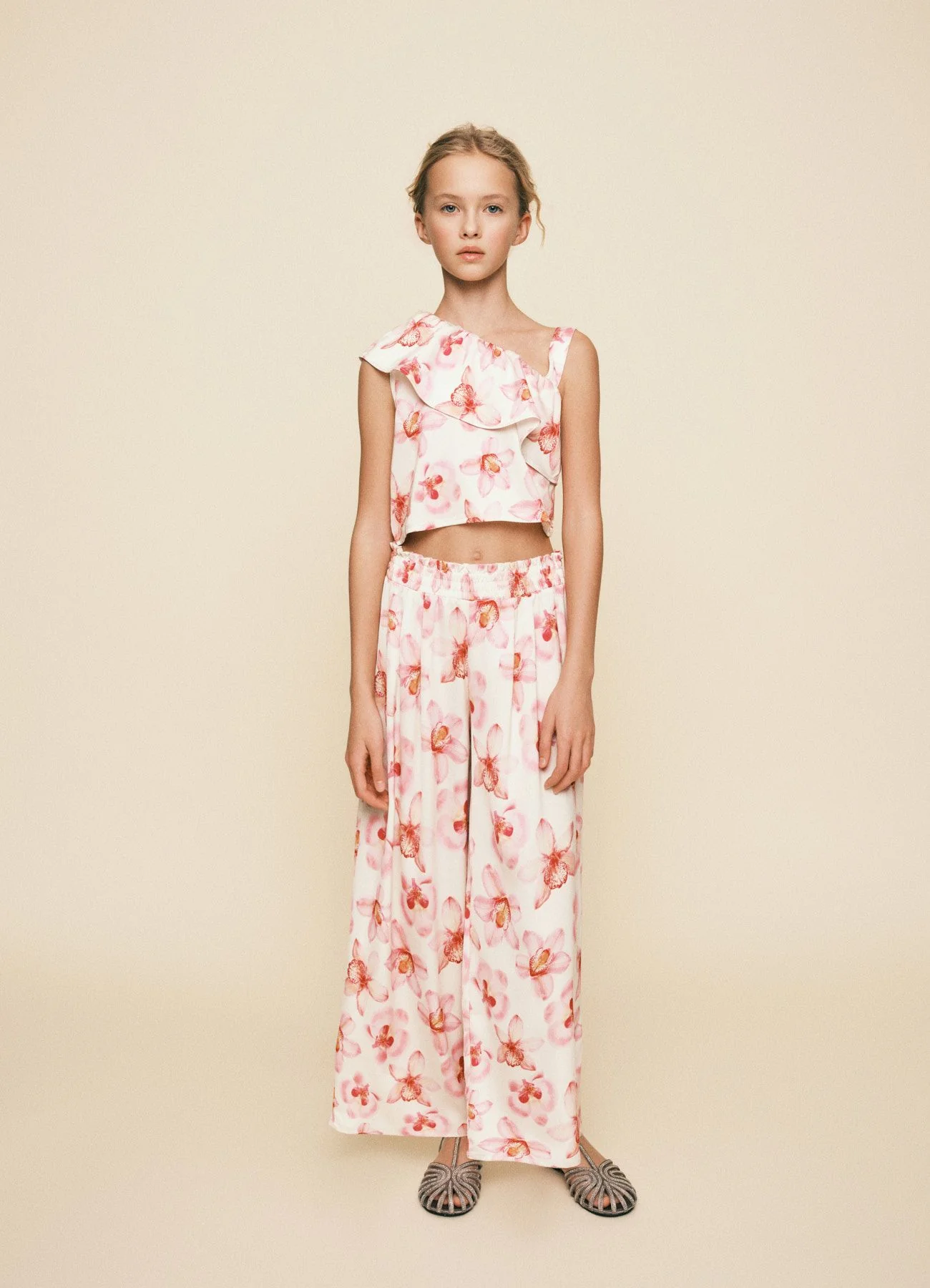 Pantaloni palazzo similsatin con stampa fiori - Image 4