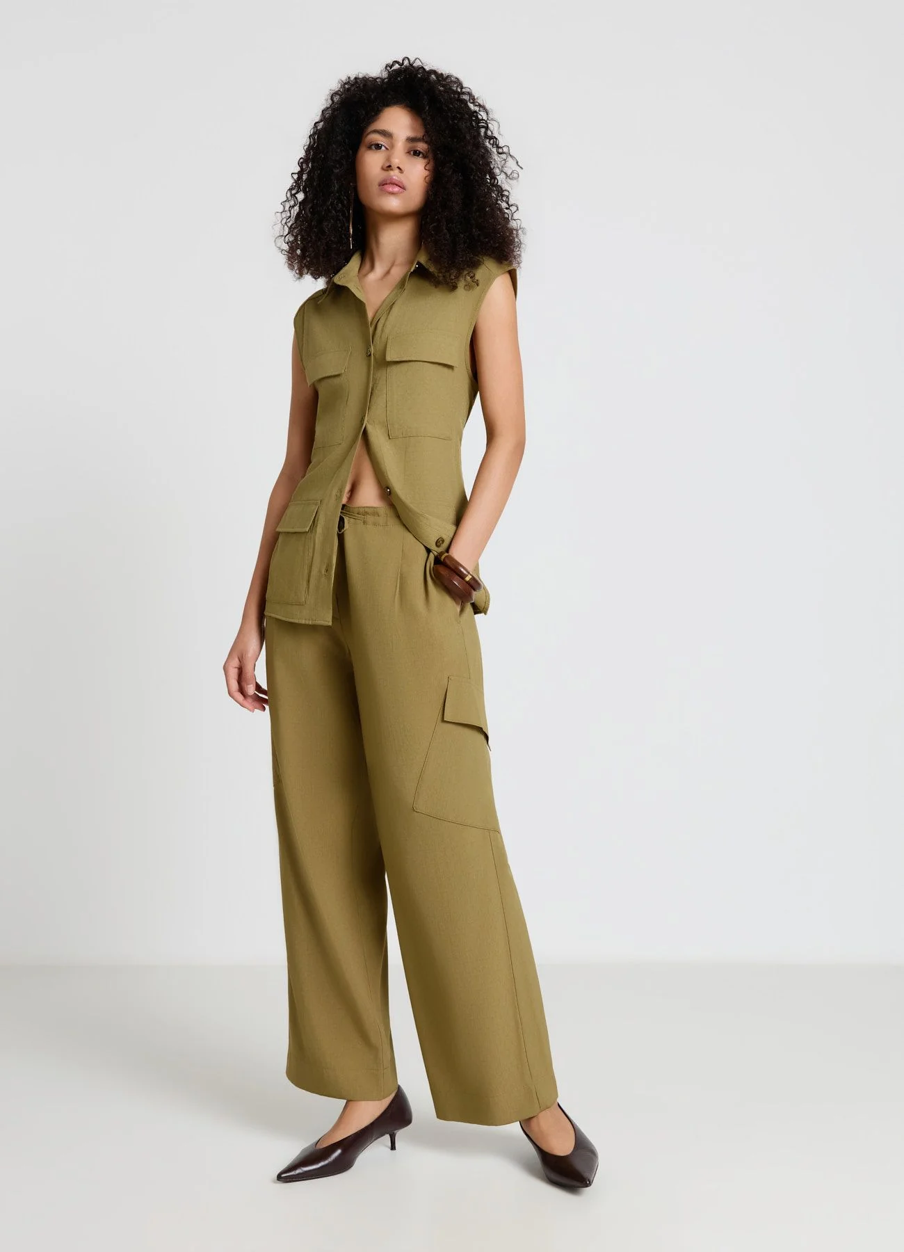 Pantaloni straight cargo con coulisse - Image 3