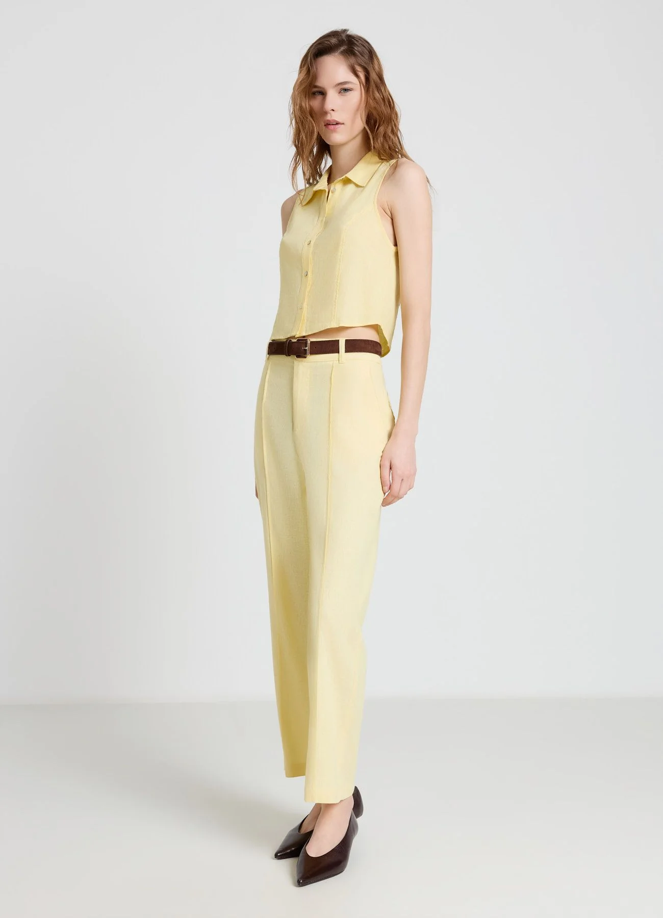 Pantaloni straight con nervatura a tinta unita - Image 3