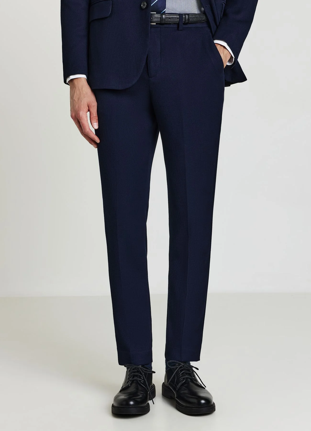 Pantaloni tessuto operato