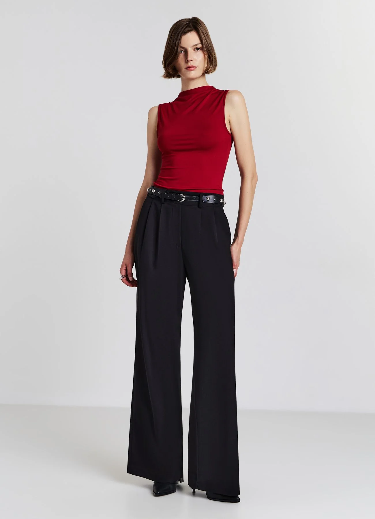 Pantaloni wide leg con alamari