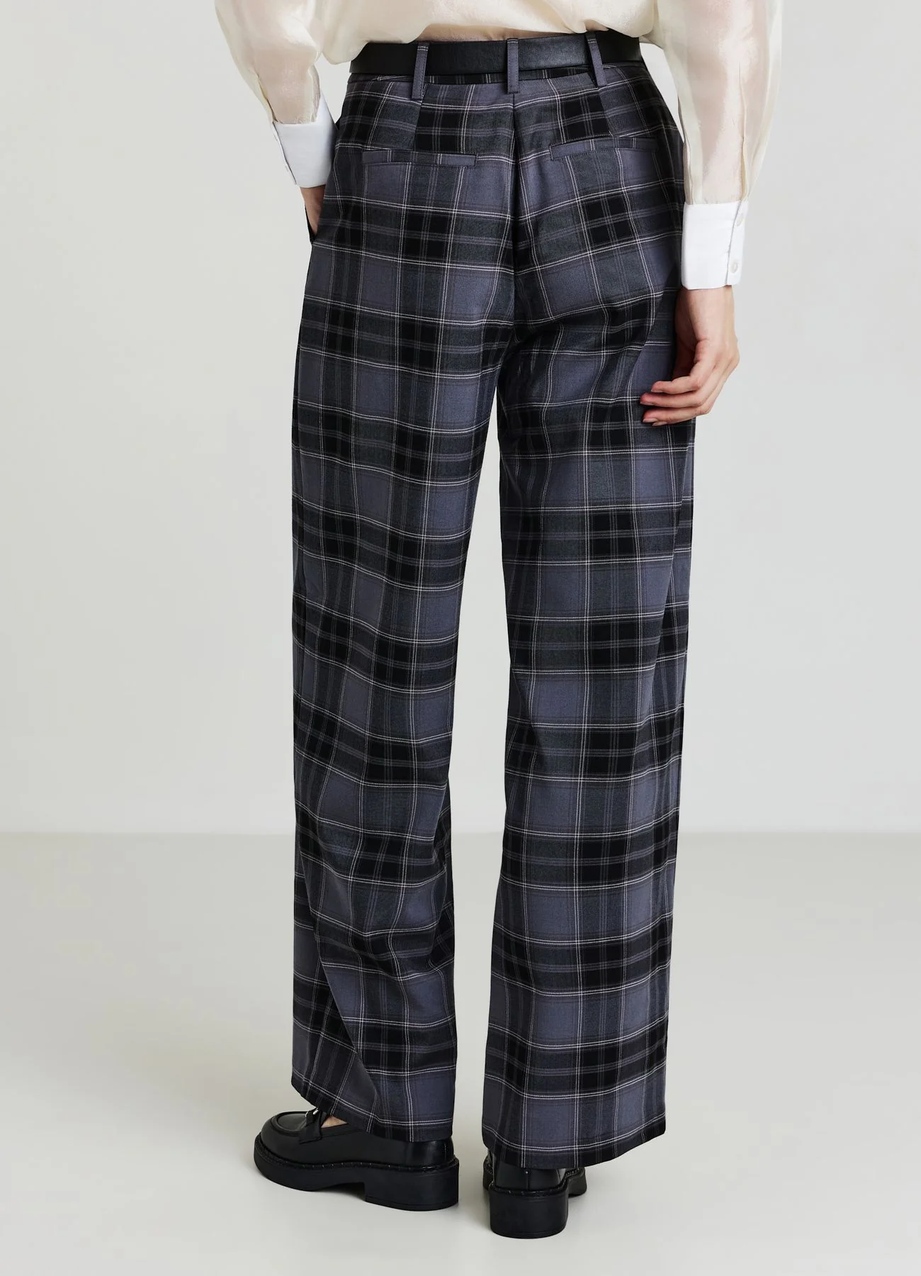 Pantaloni wide leg con cintura - Image 3